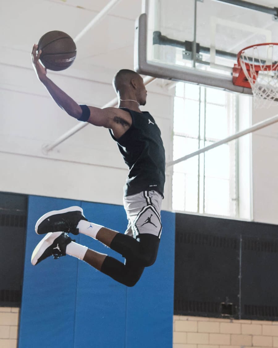 ナイキ メンズシューズ ウェア アクセサリー Nike 日本