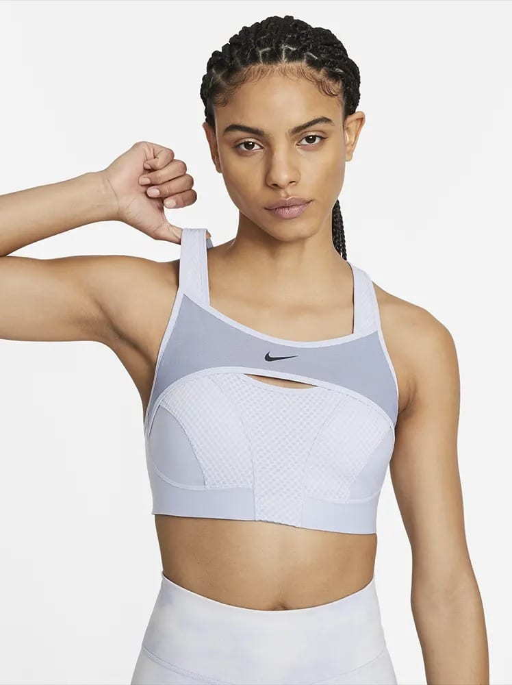 Nikeスポーツブラを比較する Nike 日本