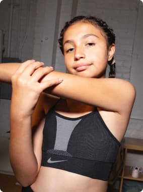 Sport-BHs für Mädchen. Nike DE