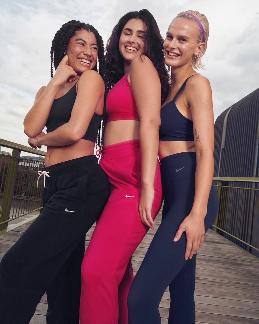 Vêtements discount nike femme