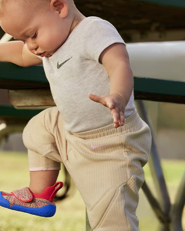 Enfant. Nike BE