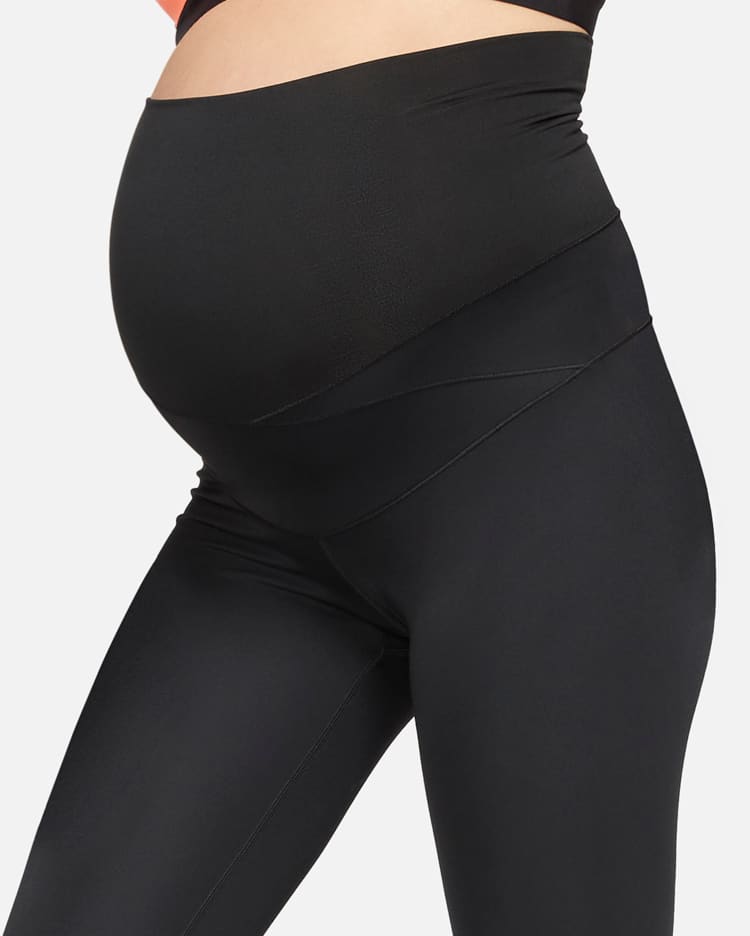 Amazon.com: Tommie Copper Women's Pro-Grade Leggings with Knee Support |  UPF 50, Breathable Compression for Sports & Daily Muscle Support - Black -  Small : Clothing, Shoes & Jewelry