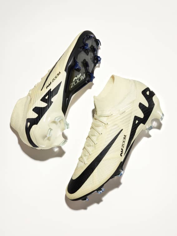 Voetbalschoenen met pinnen deals