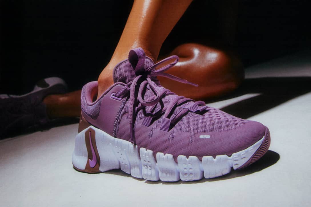 purple sneaker outfit women｜TikTok Search