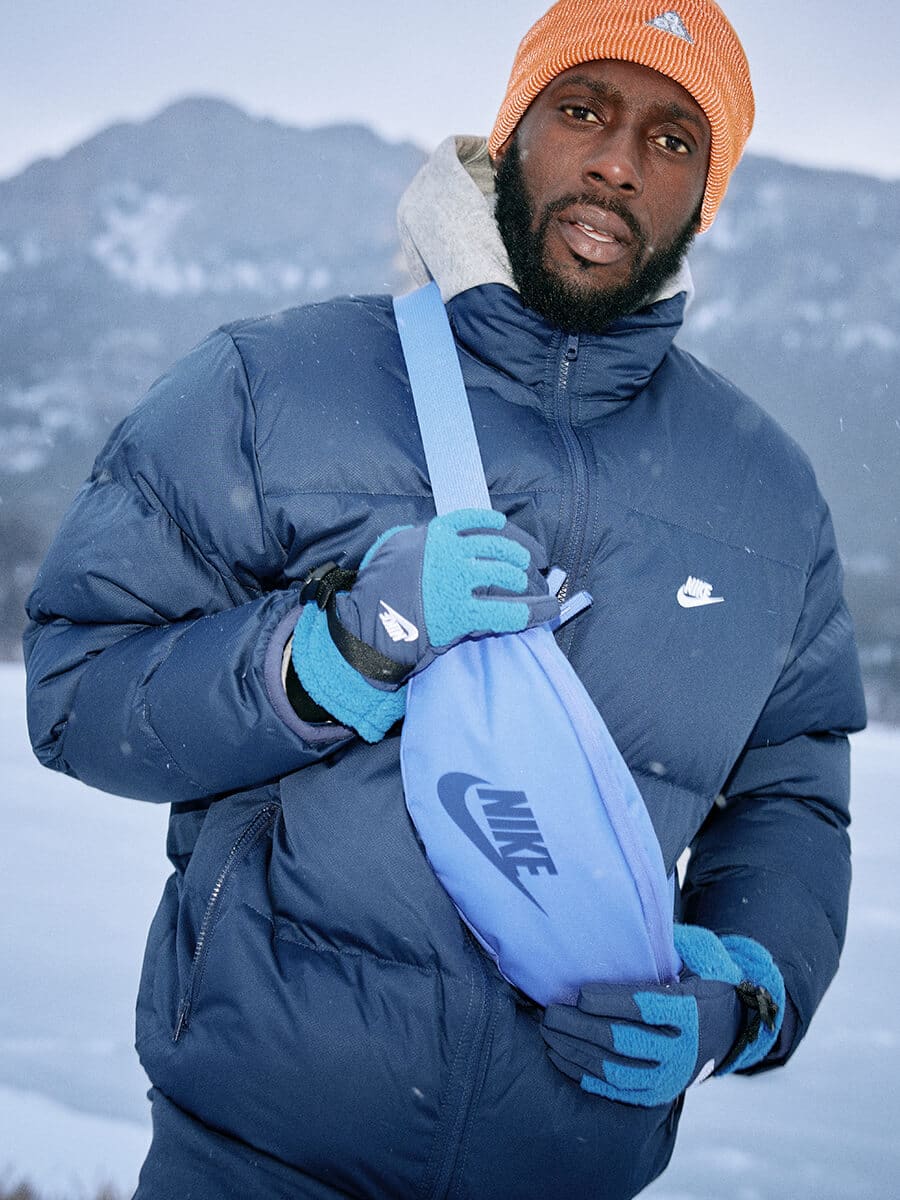 Cosa indossare per lo sci e lo snowboarding: otto capi indispensabili Nike.  Nike IT