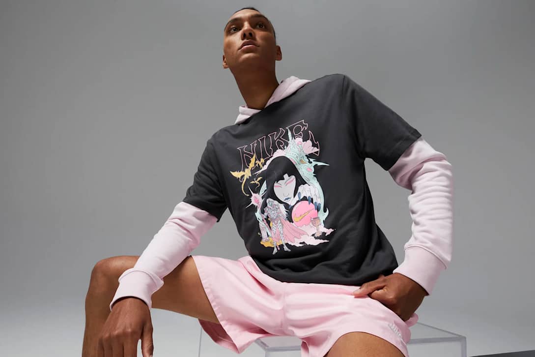 大人気 売切れ前に NIKE Tシャツ 大胆なグラフィックデザイン◎ 早い者勝ち 大人気 NIKE SW MAX90 Tシャツ グラフィック◎ (Nike