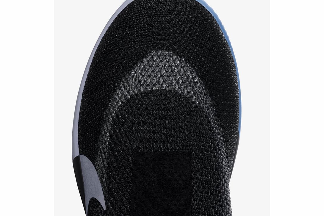 Nike fuhrt den Adapt BB ein einen selbstschnurenden Performance Basketballschuh. Nike DE