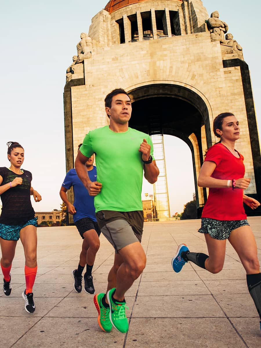 Cinco beneficios de correr en una cinta, según los expertos. Nike ES