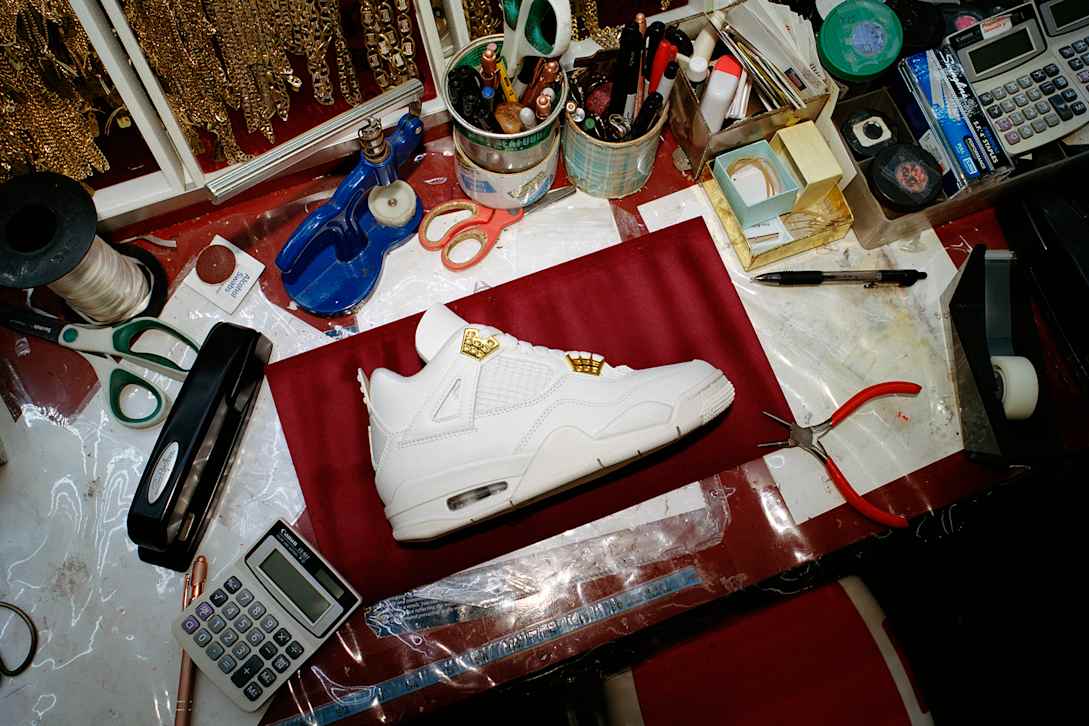 comment taille la jordan 4