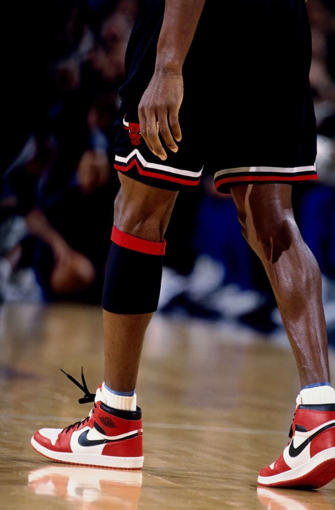 Michael Jordan Autographed Nike Air Jordan 1 Retro High 85 Varsity Red Shoes