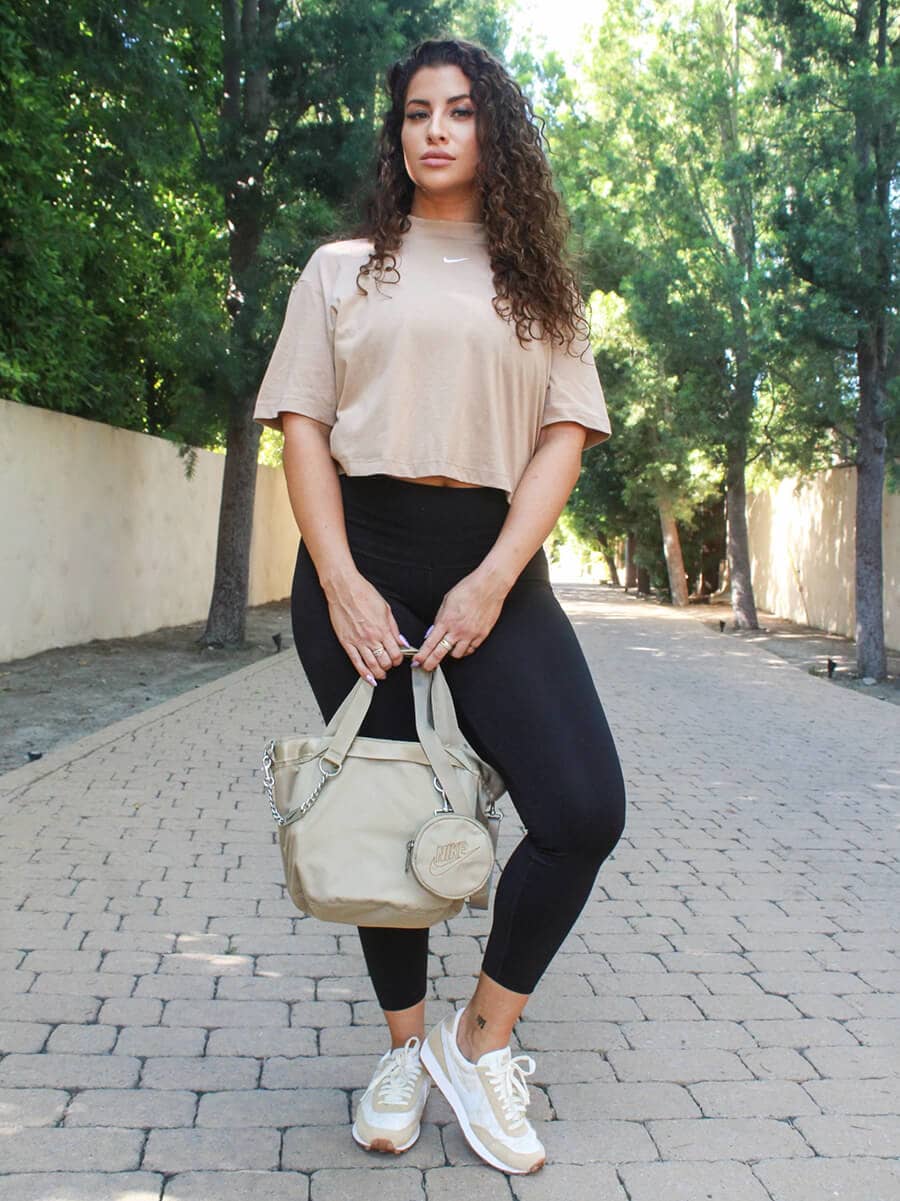 Crop top sales nike blanc