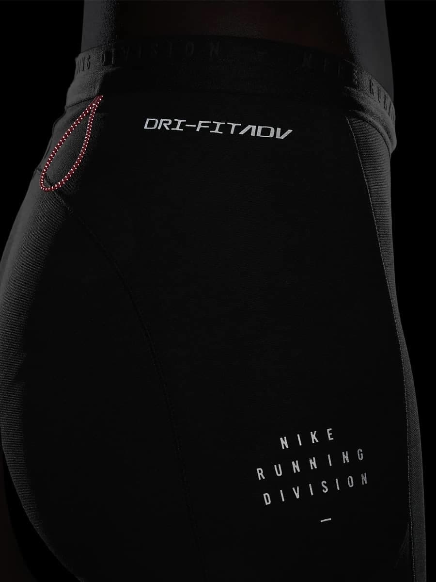 Le meilleur équipement à motifs réfléchissants Nike Running. Nike CA