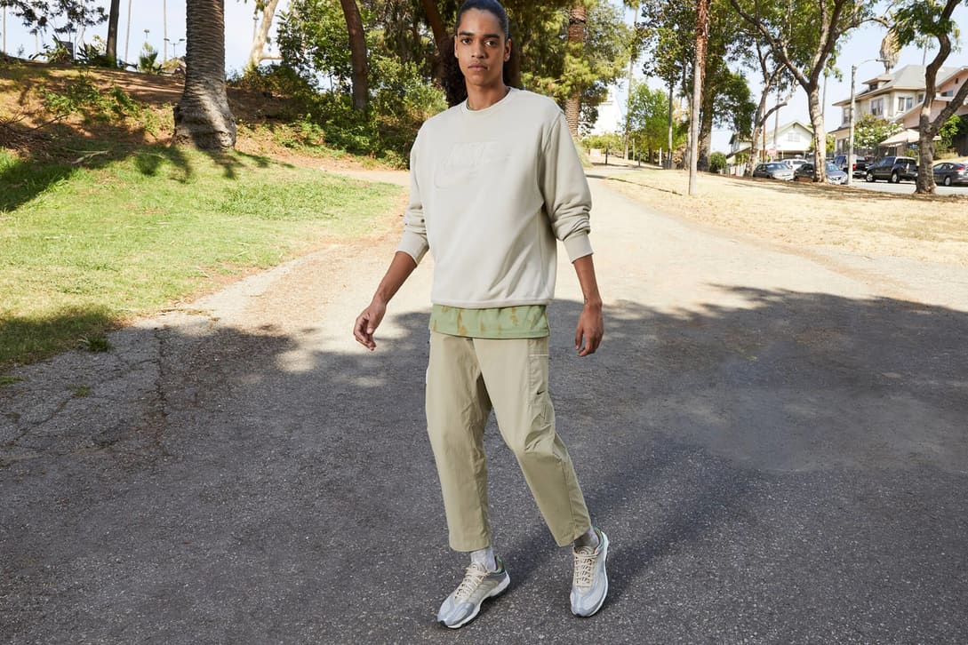 Pantaloni nike bianche hot sale
