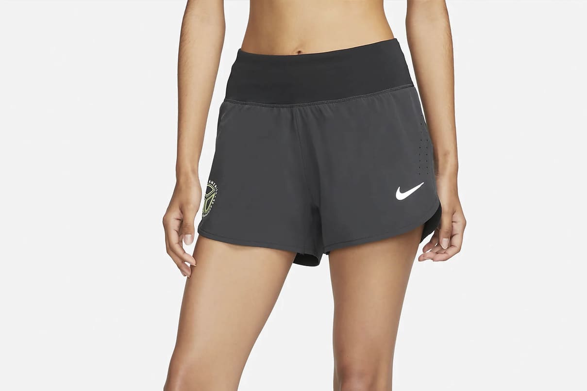 Nike essential 8 sale inch running shorts ladies