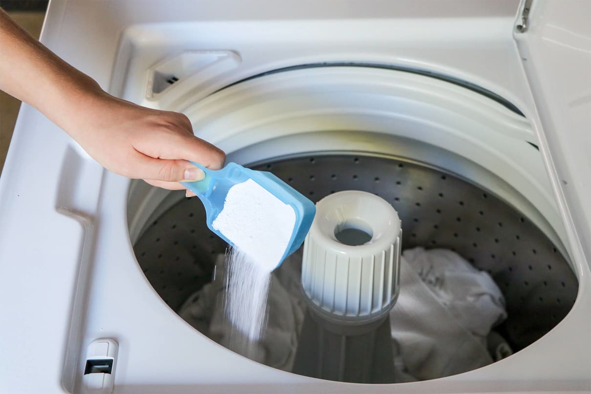 How to Wash White Clothes Perfectly With Commercial Laundries