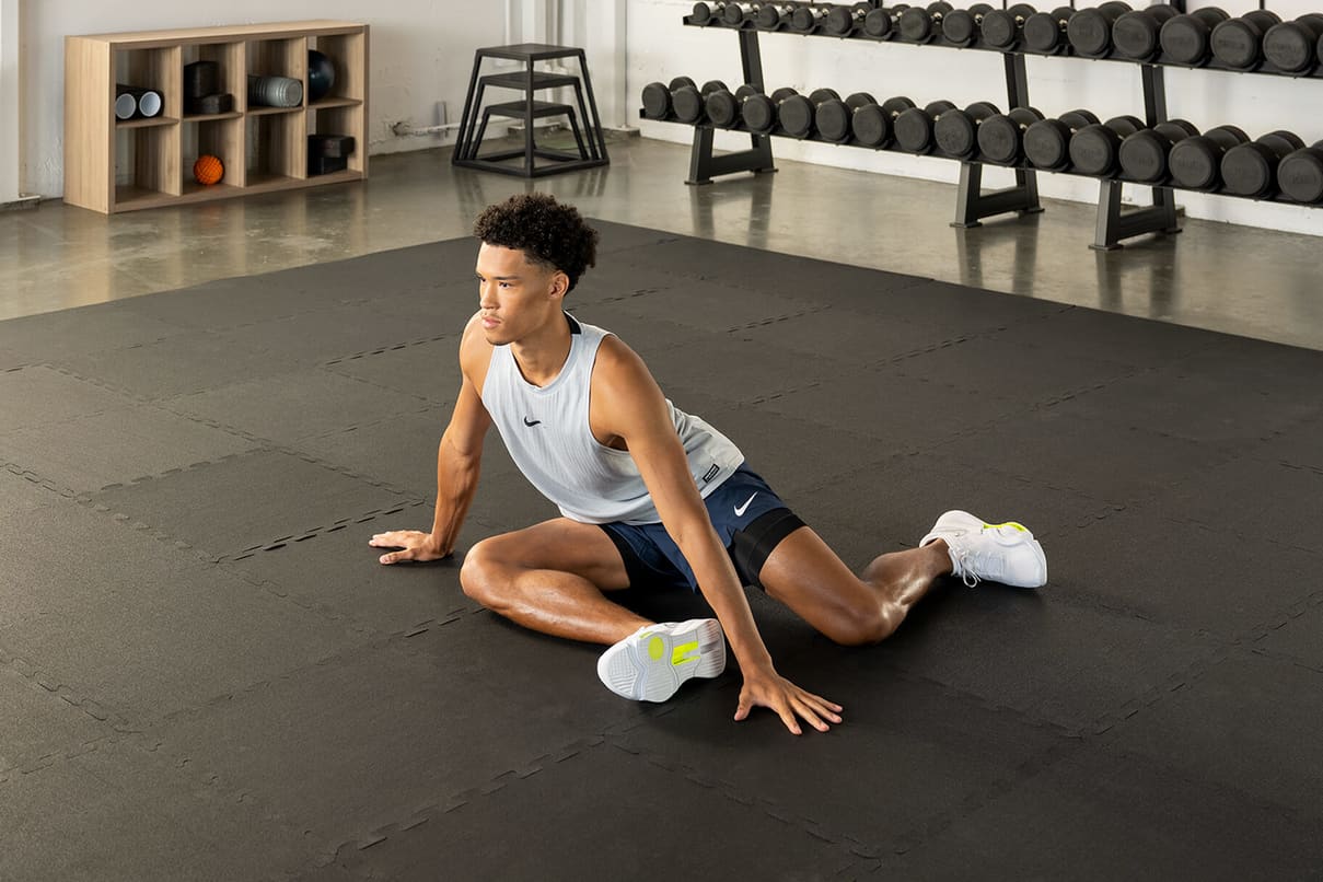 Vuilnisbak Verlichting complexiteit De beste oefeningen en stretches voor de mobiliteit van heupen, volgens  fysiotherapeuten. Nike NL