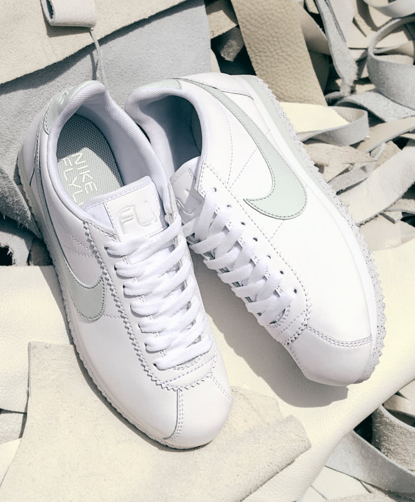 nike shoes leather white