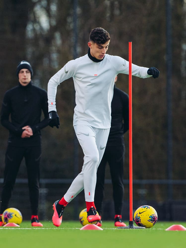 Entrainez Vous Comme Kai Havertz Nike Lu [ 1000 x 750 Pixel ]