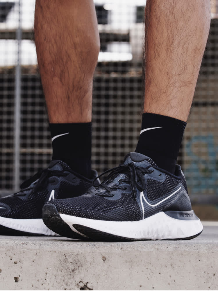 choose nike running shoes