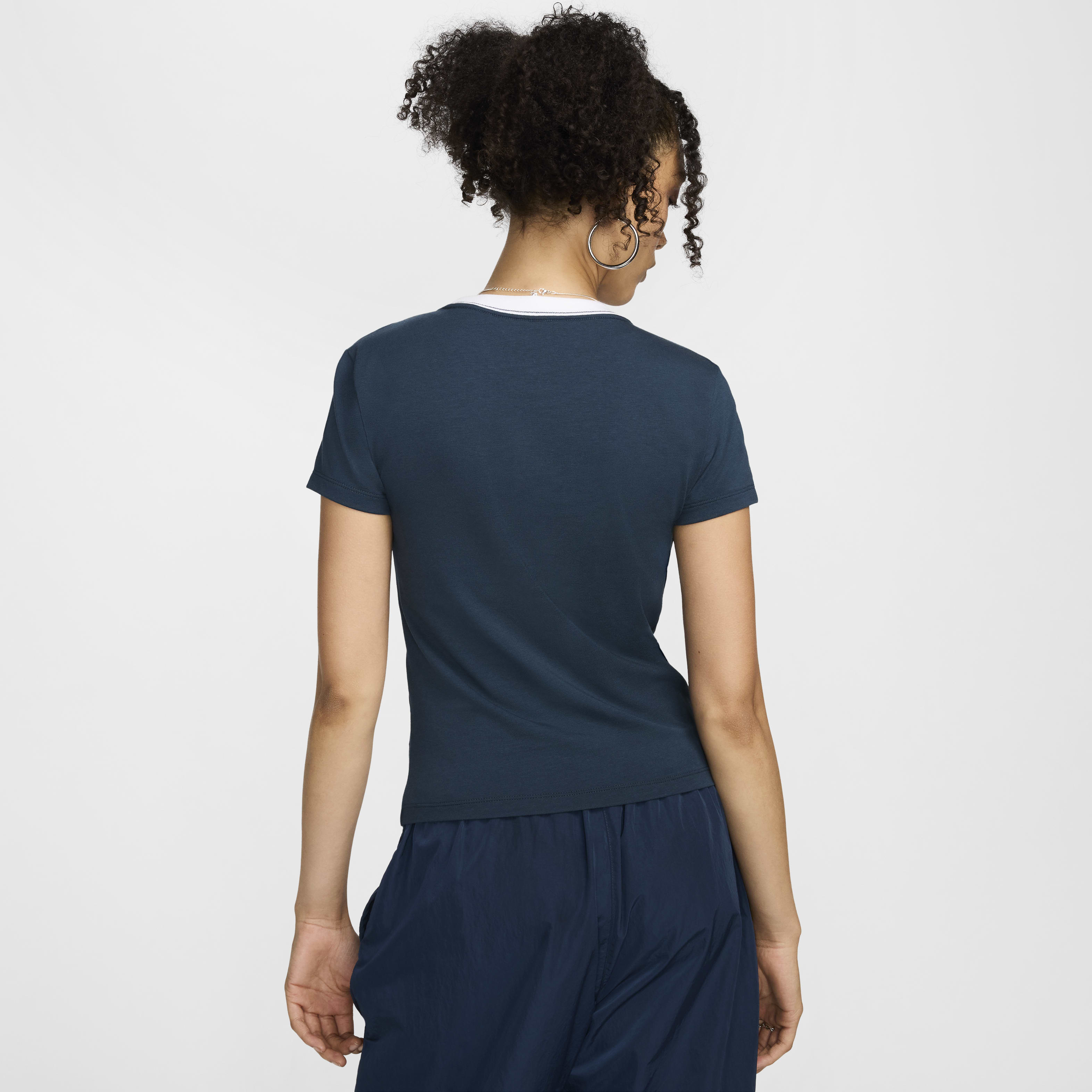 Nike Sportswear Chill Knit Women's Slim Cropped Tee