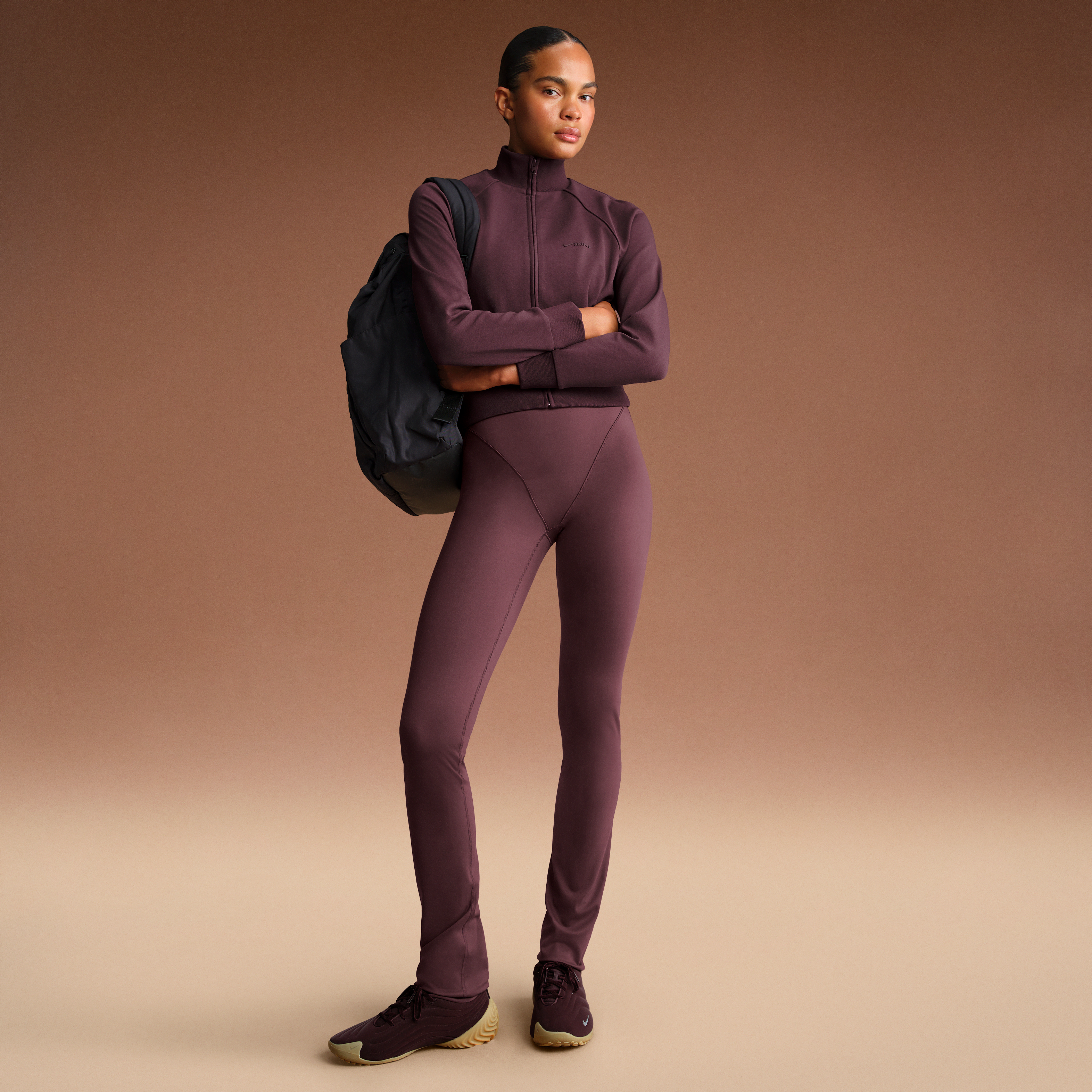 NikeSKIMS Matte Women's High-Waisted V-Panel Straight Leggings