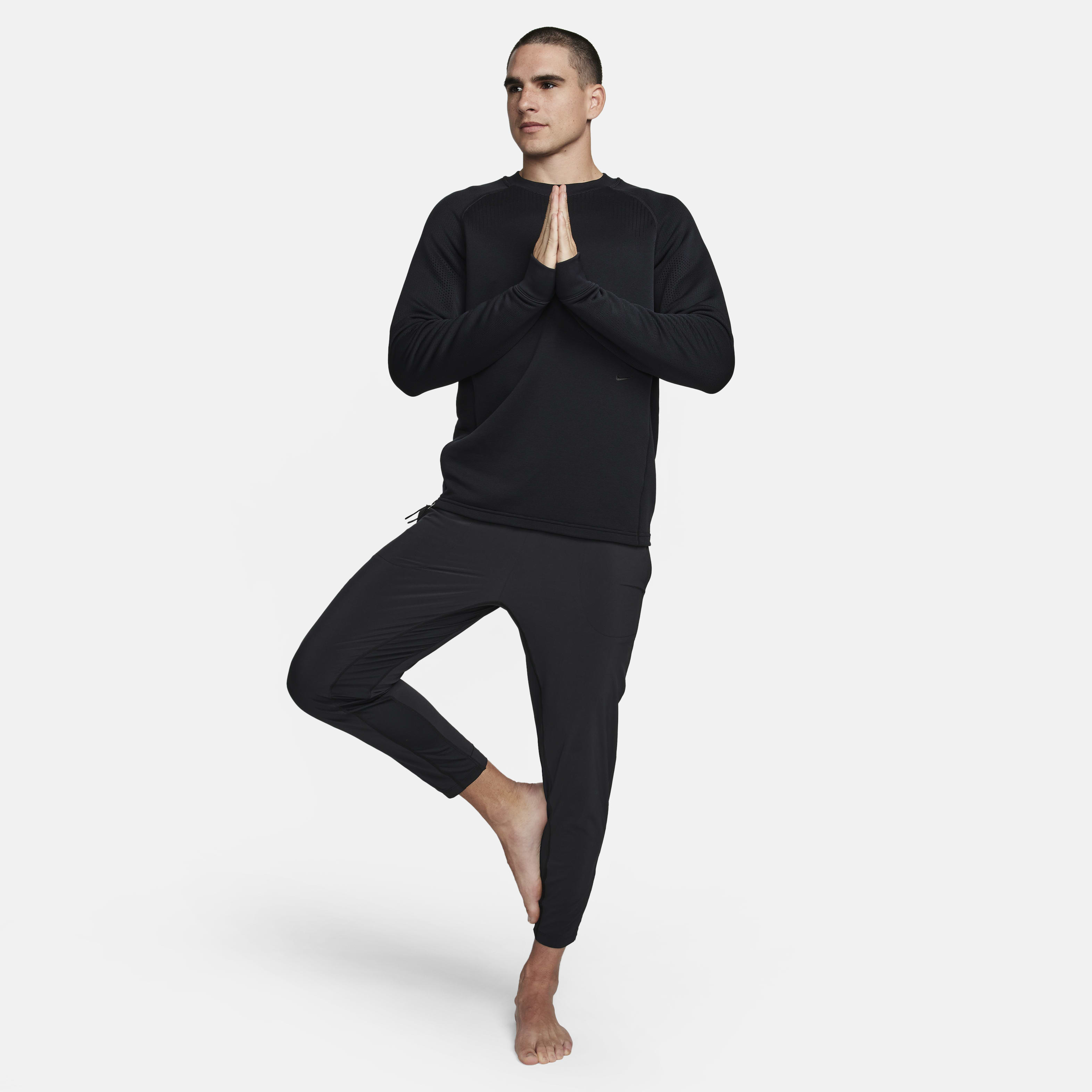 Nike A.P.S. Men's Therma-FIT ADV Versatile Crew