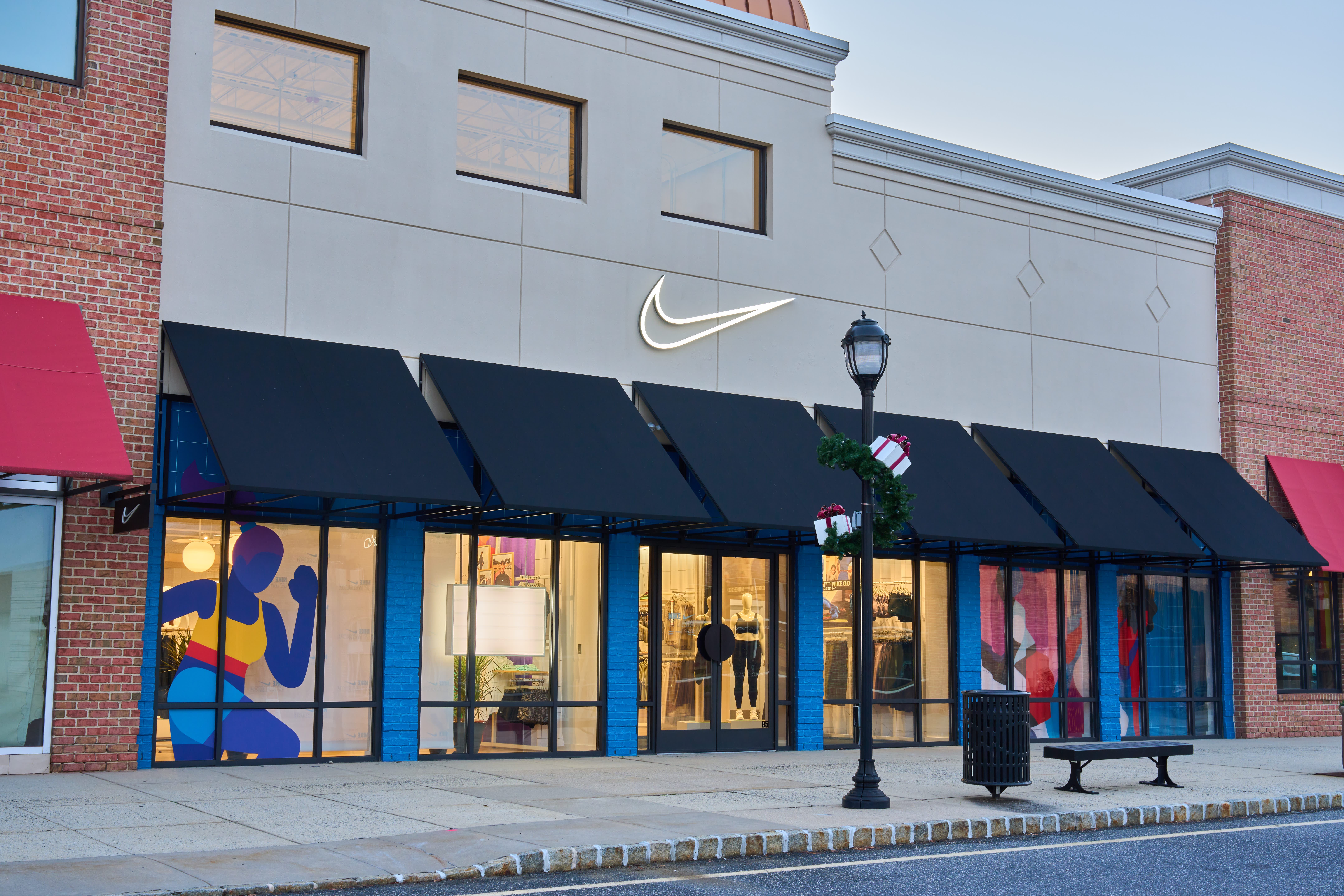 Merchandising Niende Videnskab Nike Stores in New Jersey, United States. Nike.com