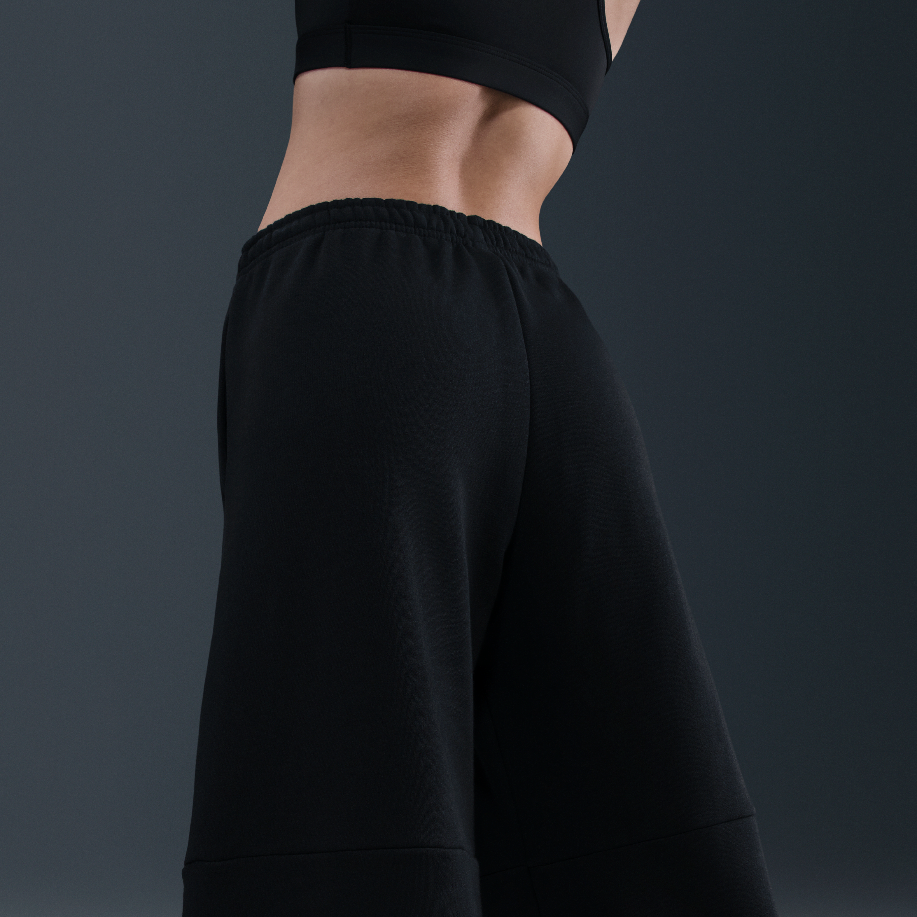 Nike Sportswear Phoenix Fleece Women's Loose Mid-Rise Barrel Pants