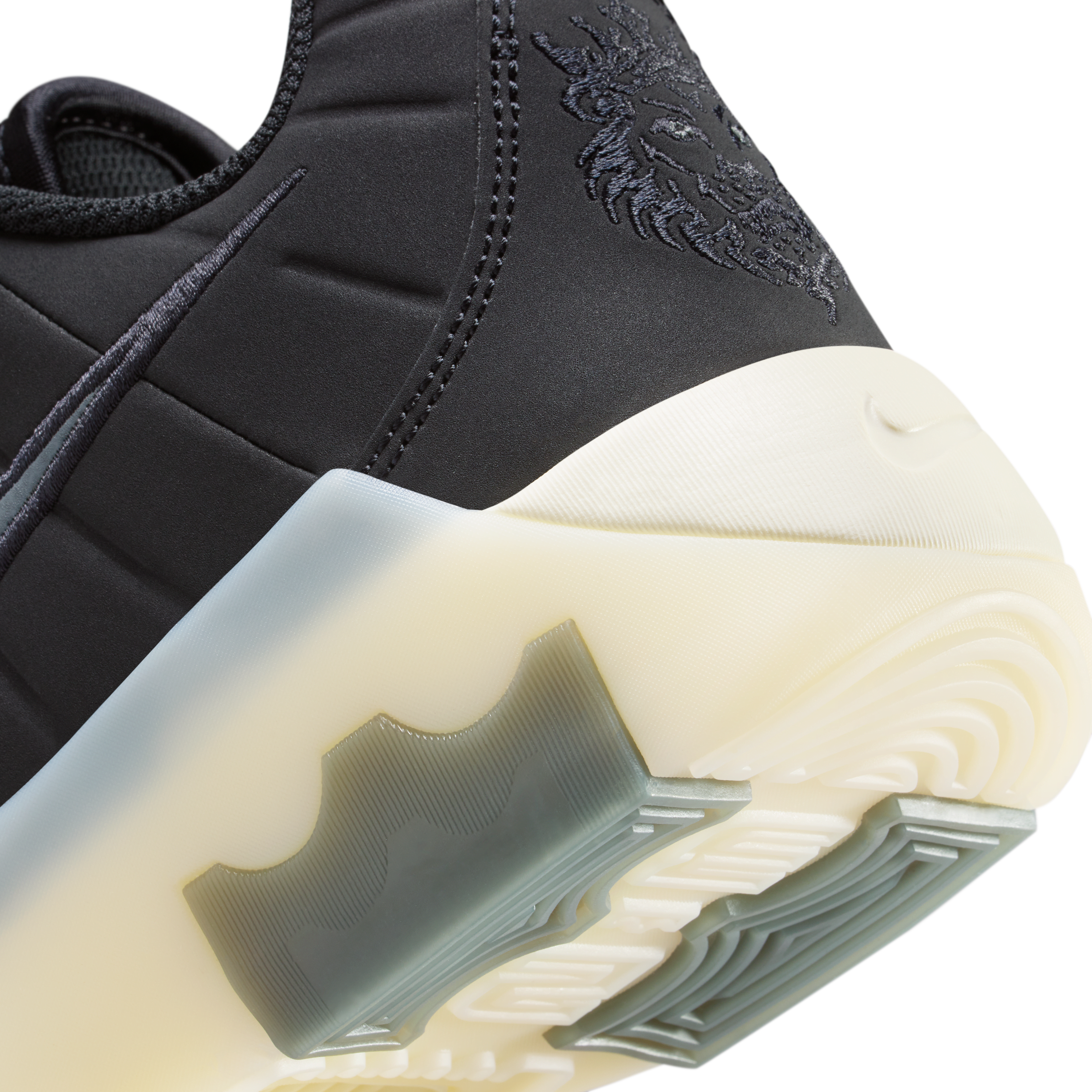 LeBron Witness 9 Big Kids' Basketball Shoes