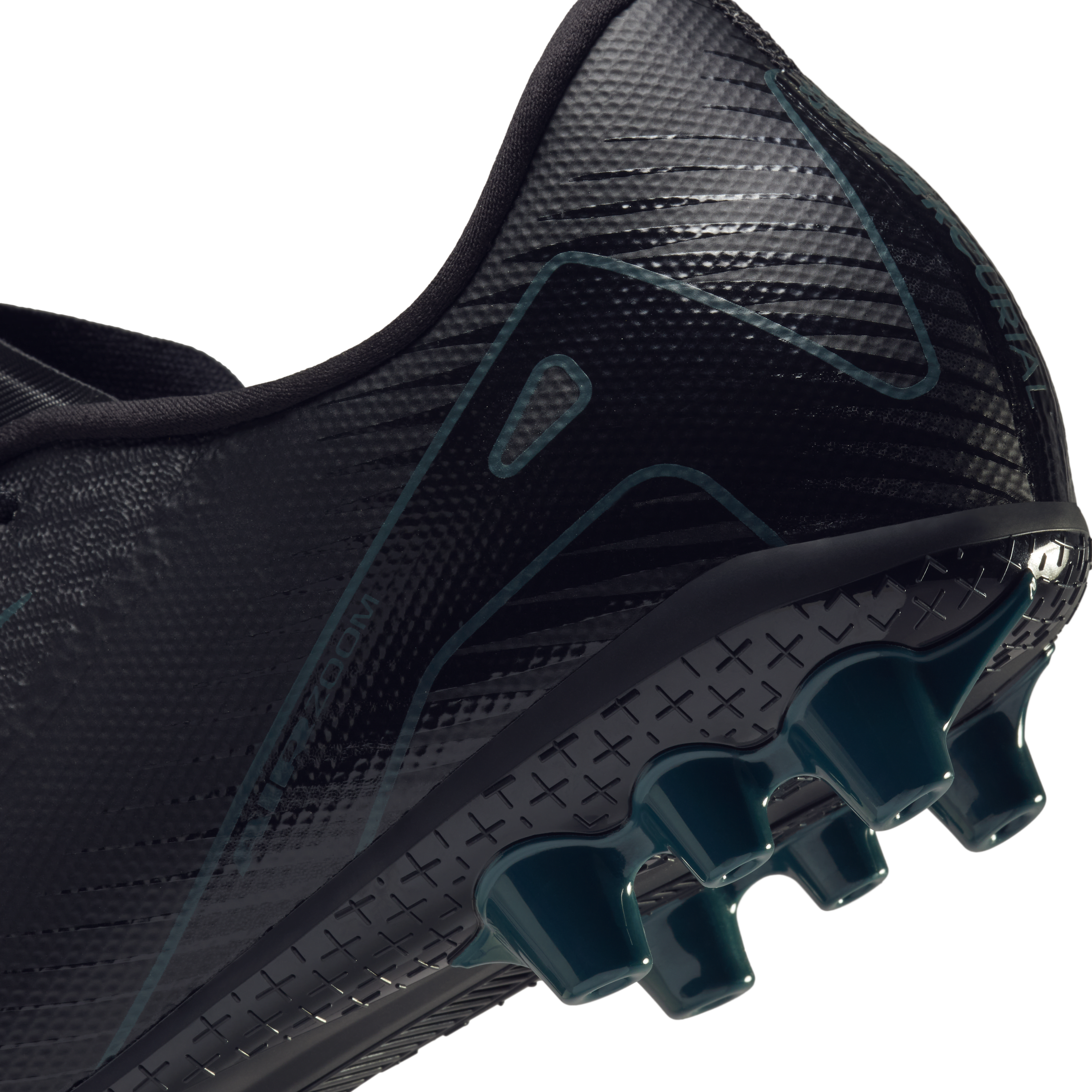 Nike Mercurial Vapor 16 Academy AG Low-Top Soccer Cleats