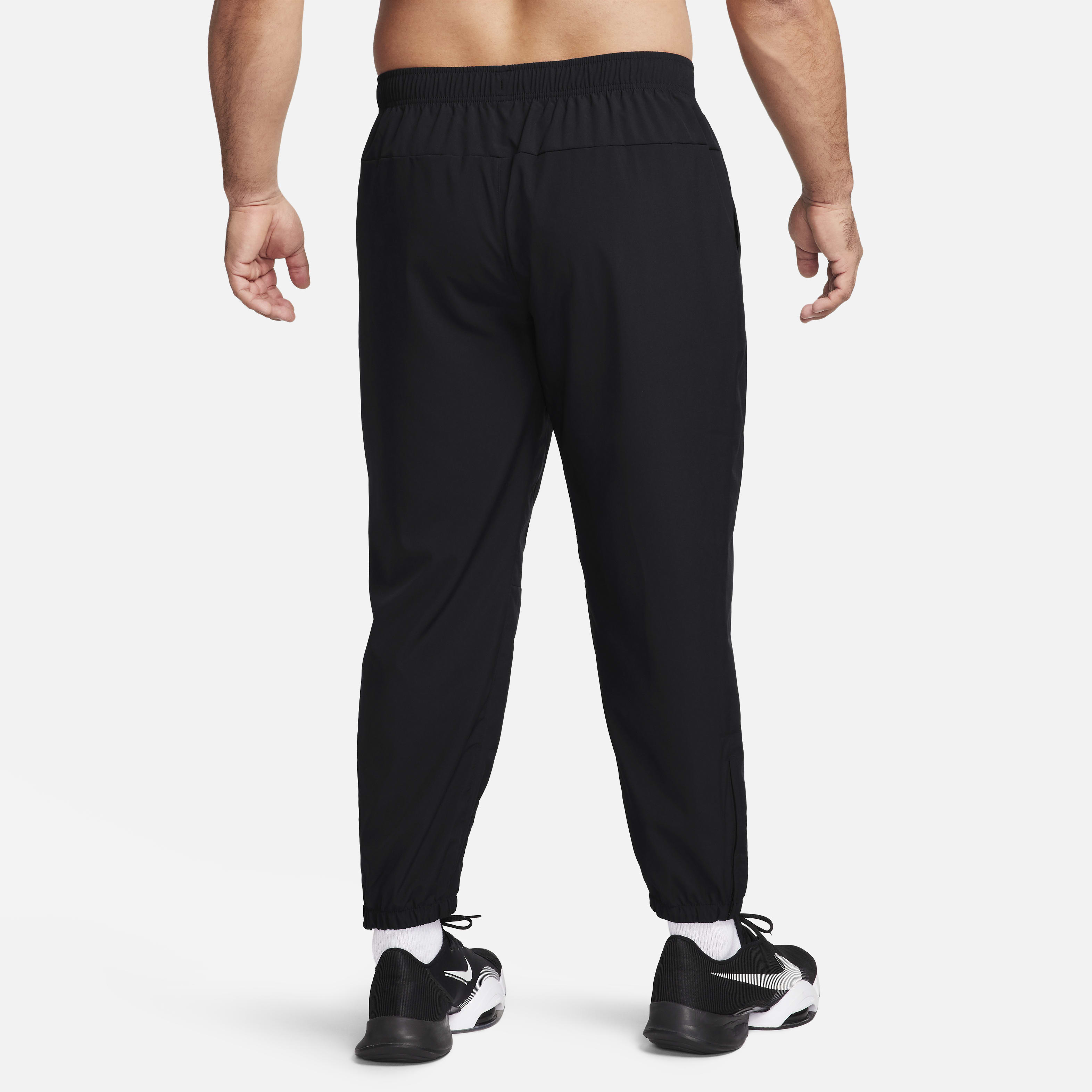 Nike Form Men's Dri-FIT Tapered Versatile Pants