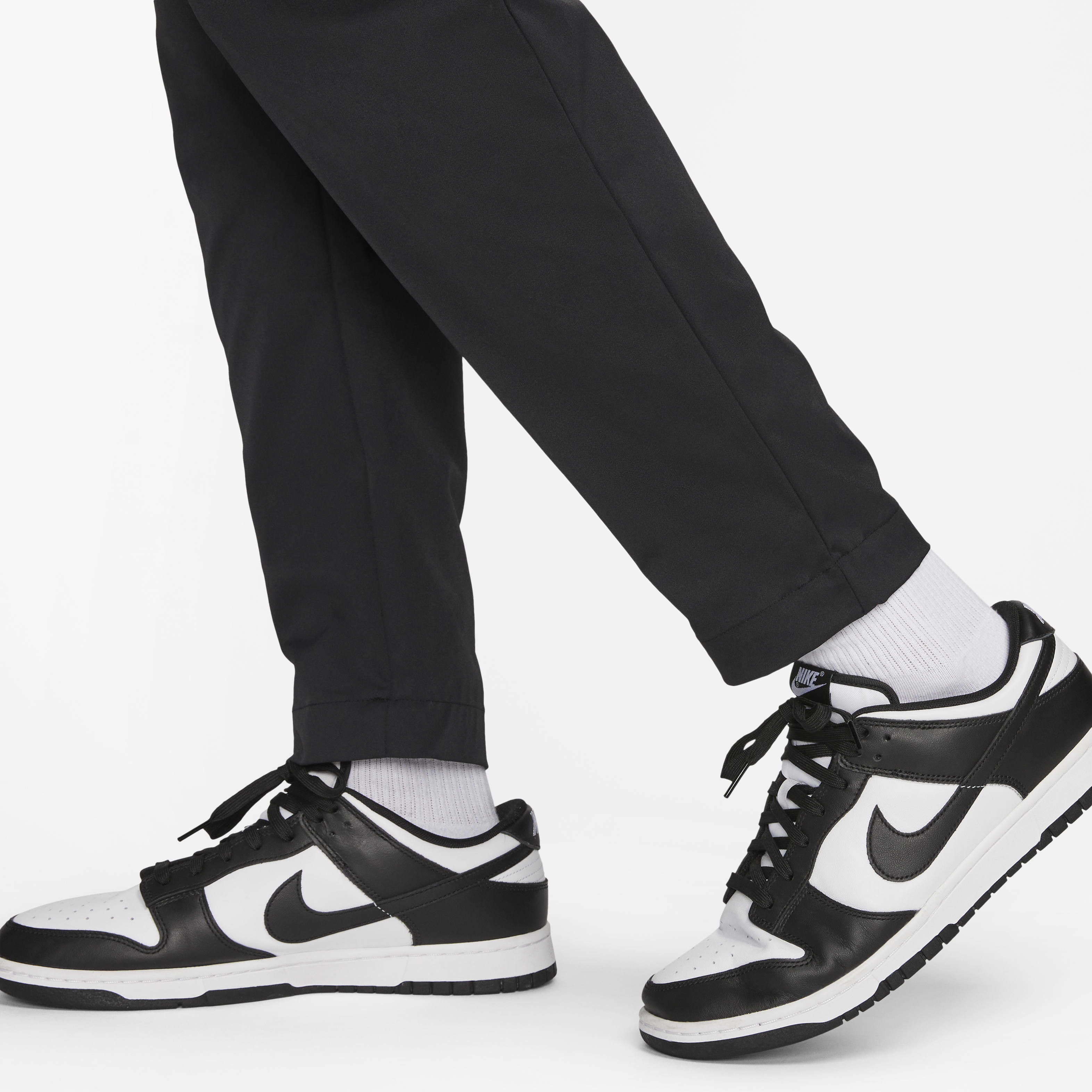 Nike Club Men's Woven Tapered Leg Pants