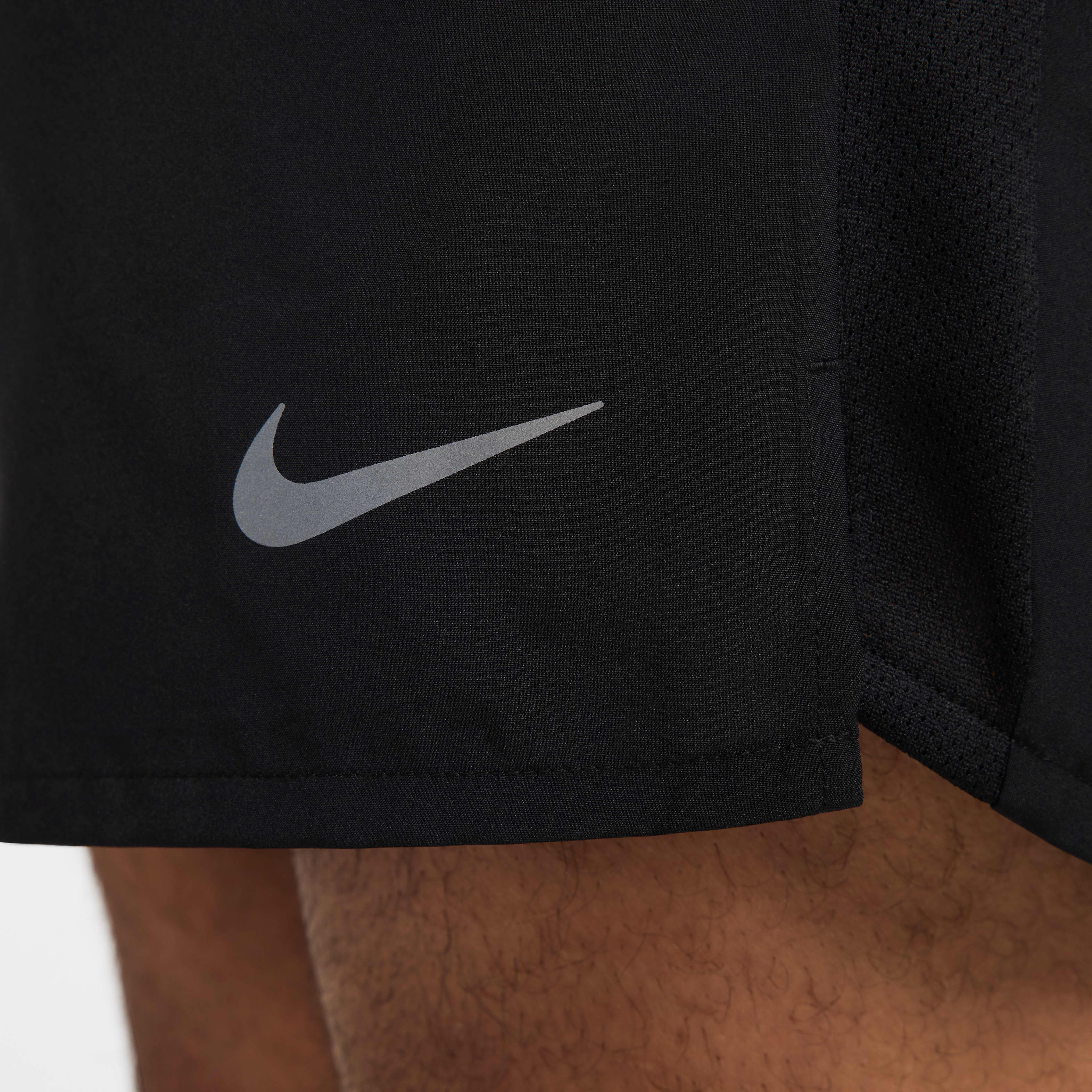 Nike Challenger Men's Dri-FIT 5" 2-in-1 Versatile Shorts