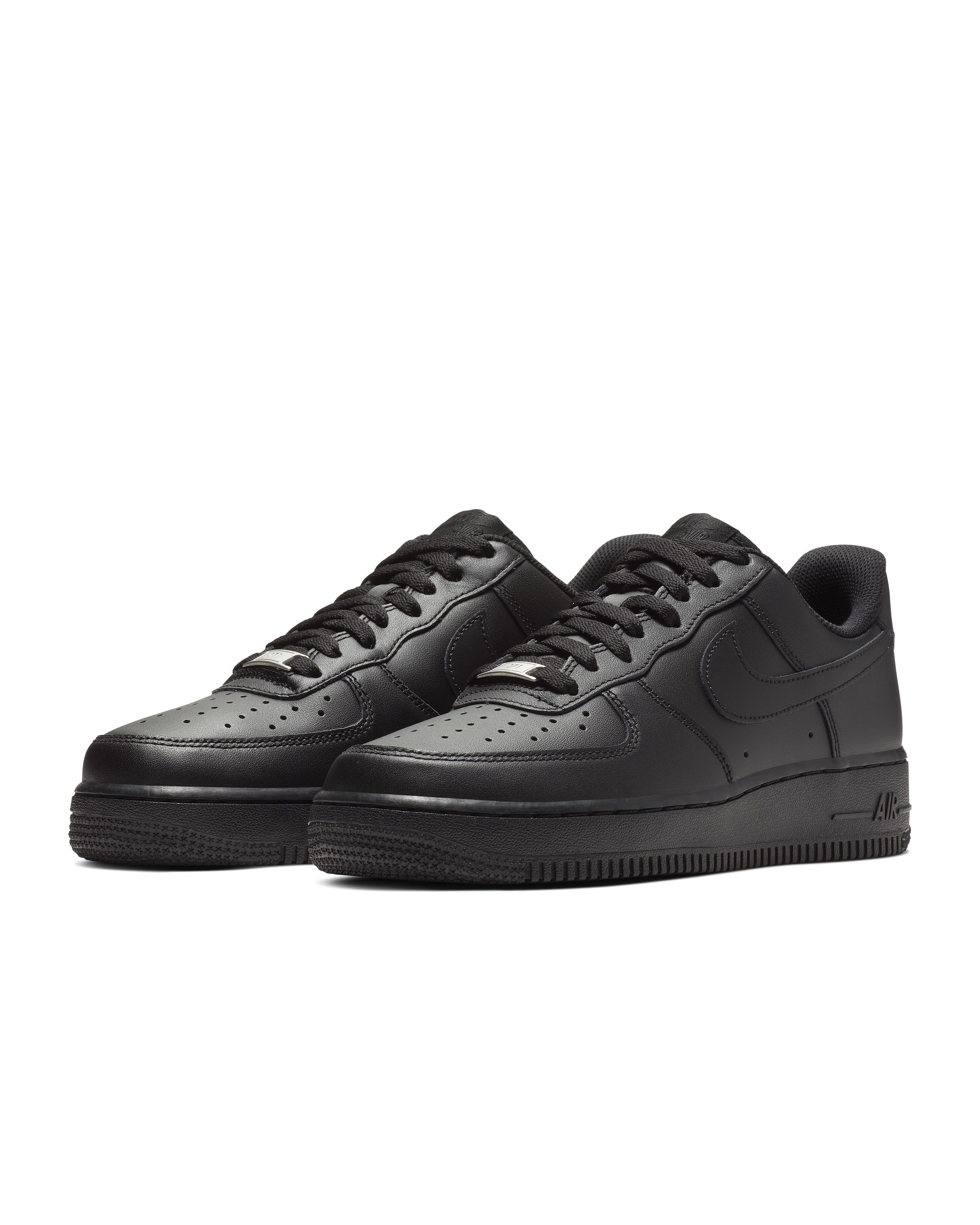 Hailey Baldwin's in Nike Air Force 1 Sneakers, Maison Margiela Pants –  Footwear News
