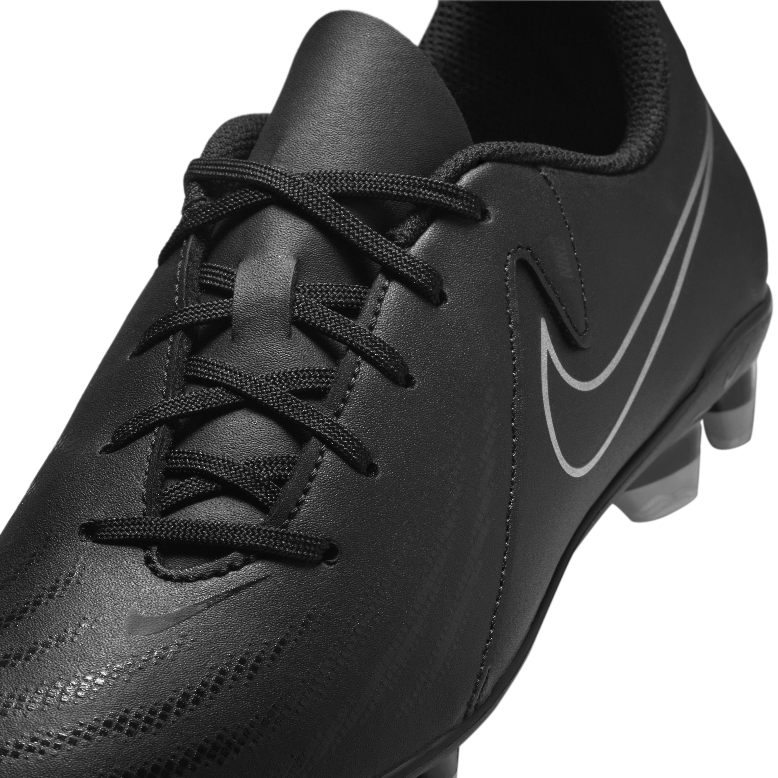 Nike Jr. Phantom GX 2 Club Little/Big Kids' MG Low-Top Soccer Cleats