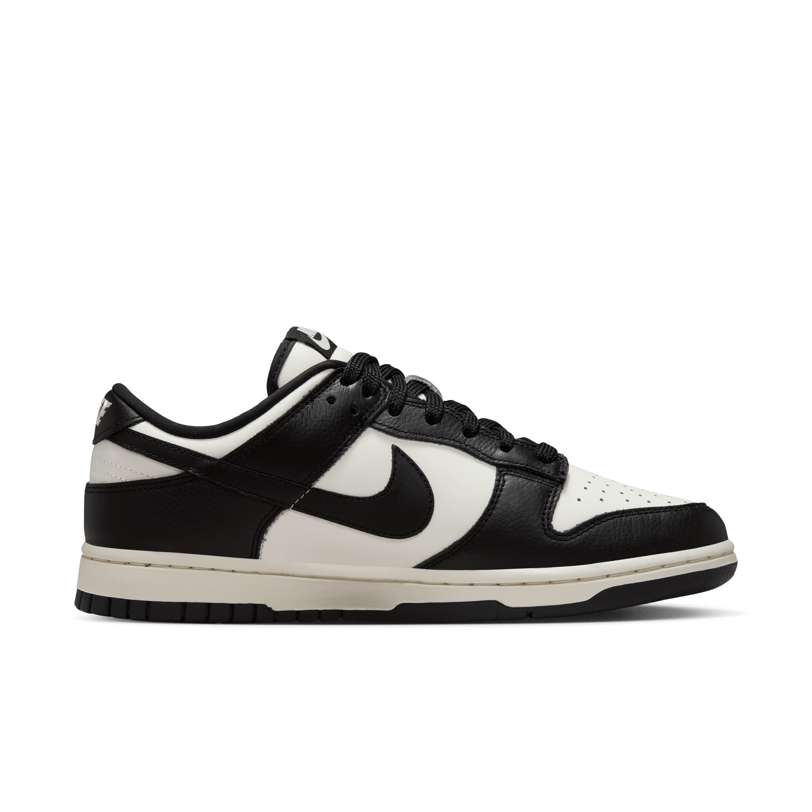 Nike Dunk Low SE Women's Shoes