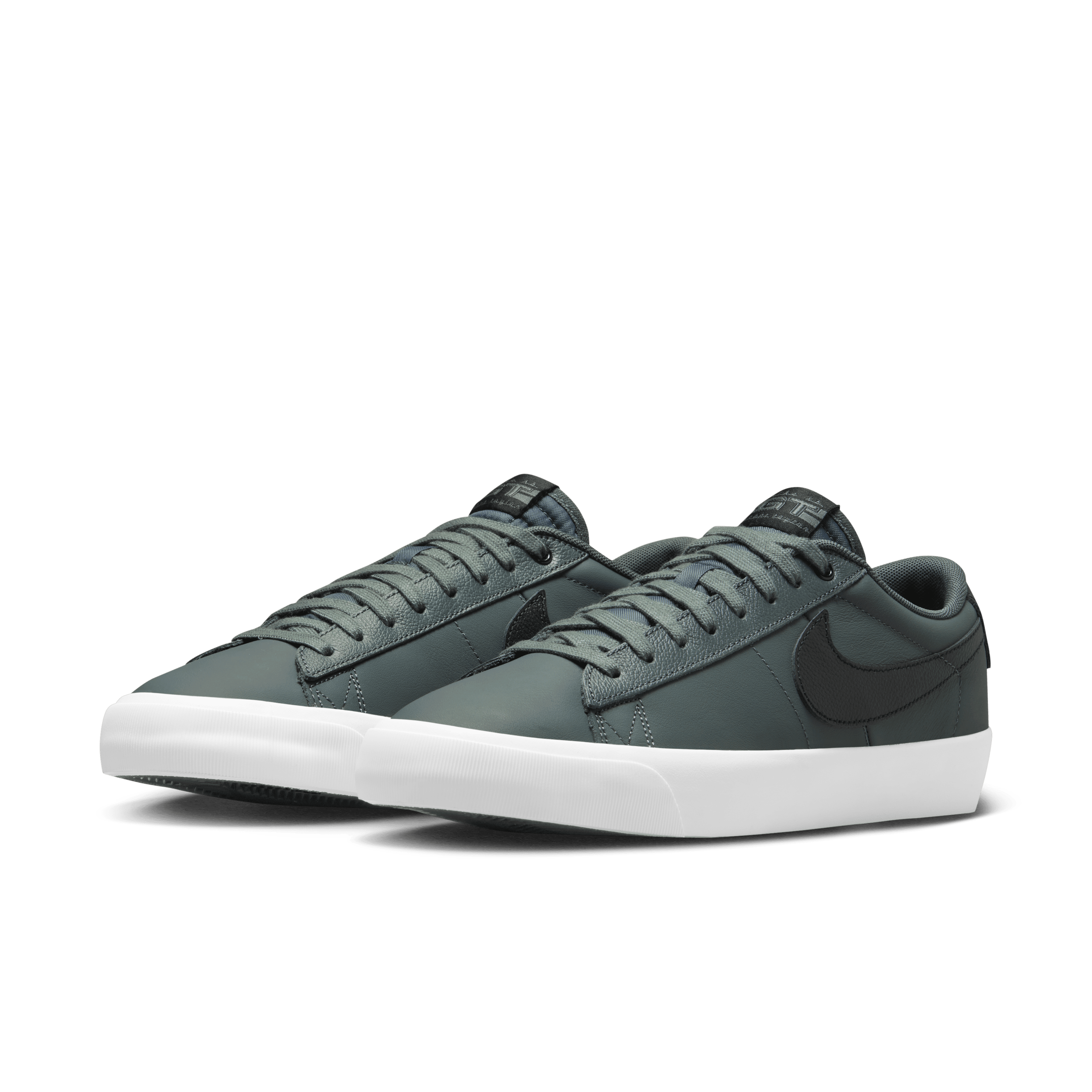 Nike SB Blazer Low Pro GT Men's Shoes