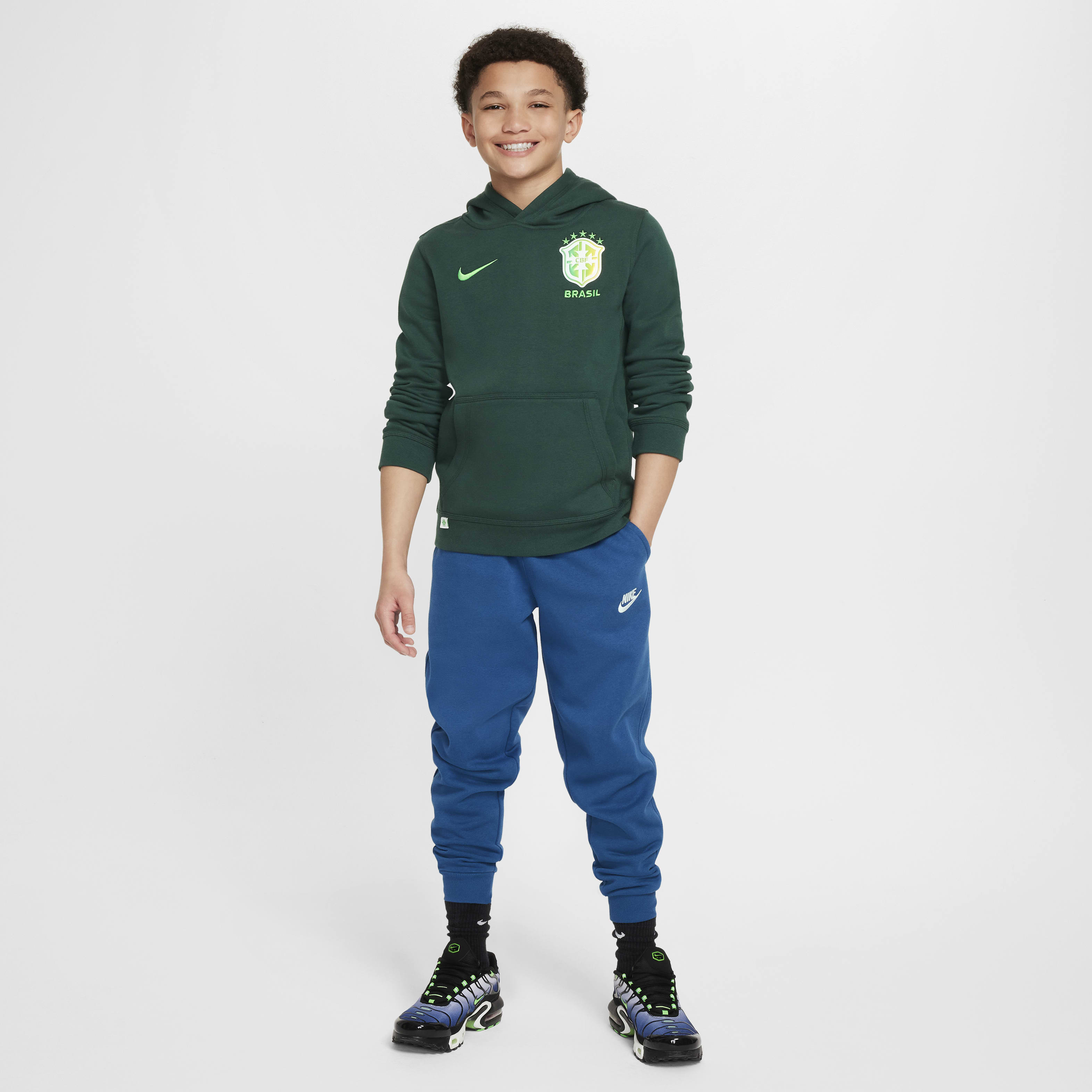 Brazil Club Big Kids' (Boys') Nike Soccer Pullover Hoodie