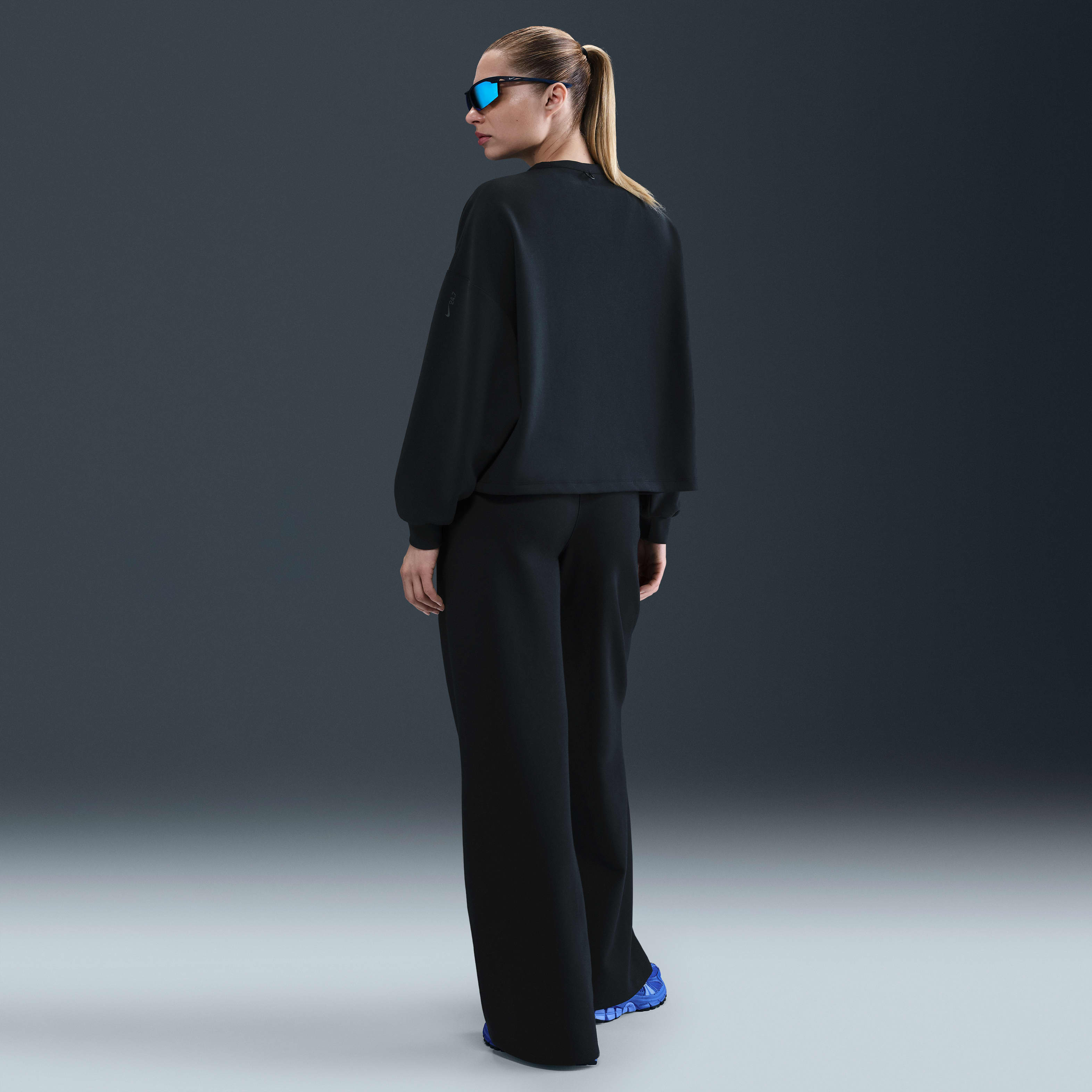 Nike 24.7 ImpossiblySoft Women's Dri-FIT High-Waisted Loose Flared Pants