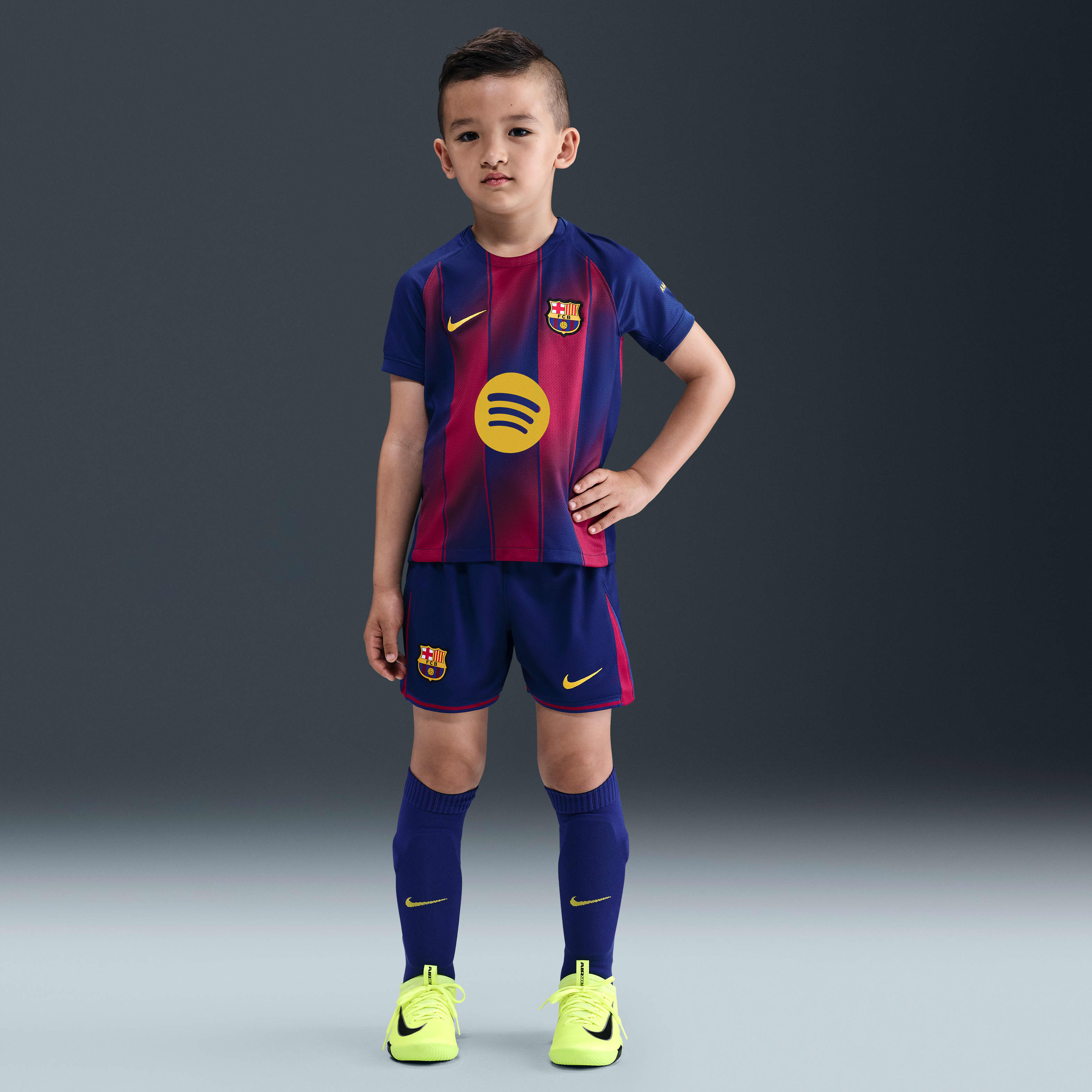 FC Barcelona 2025/26 Stadium Home Little Kids' Nike Soccer Replica 3-Piece Kit