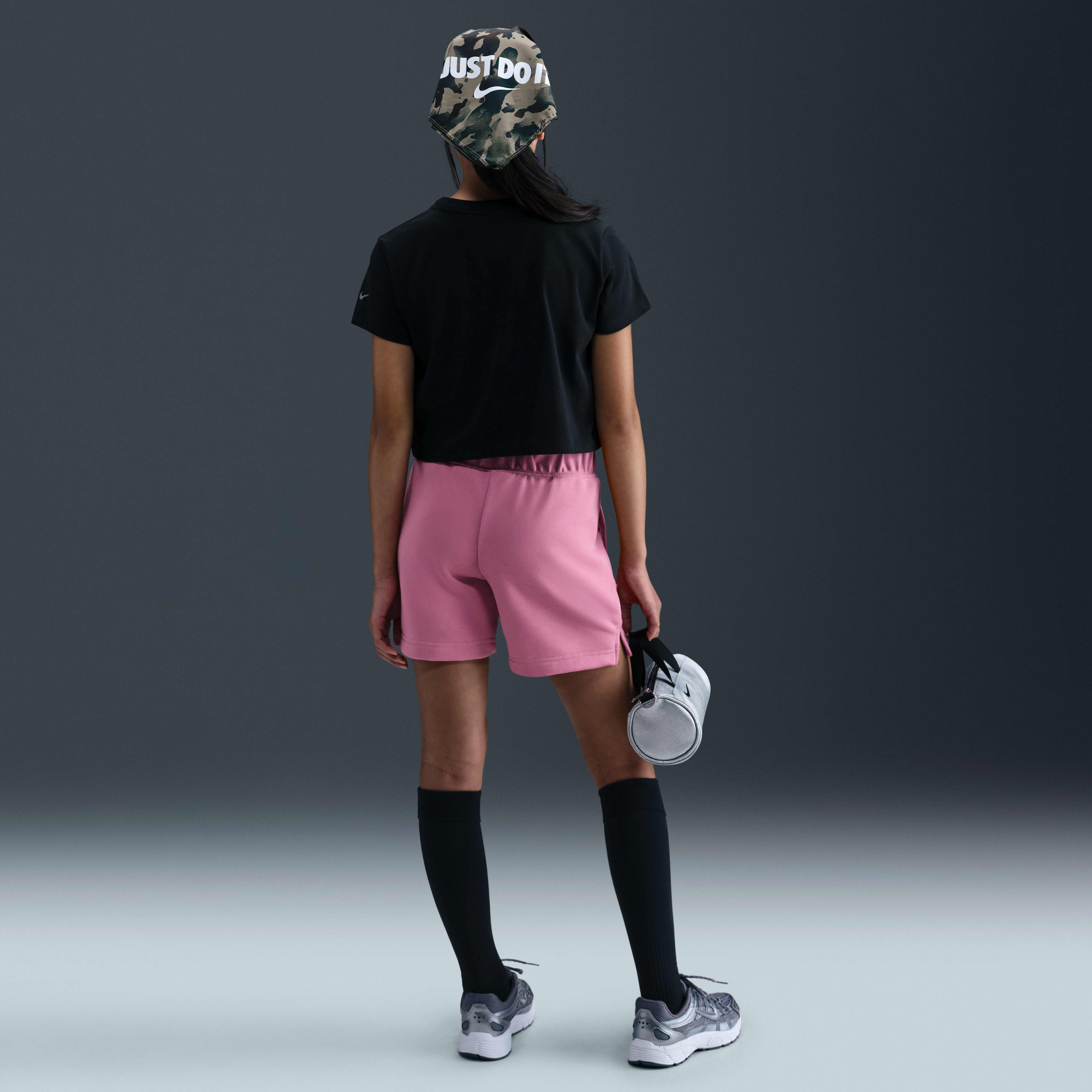 Nike Sportswear Big Kids' (Girls') Cropped T-Shirt