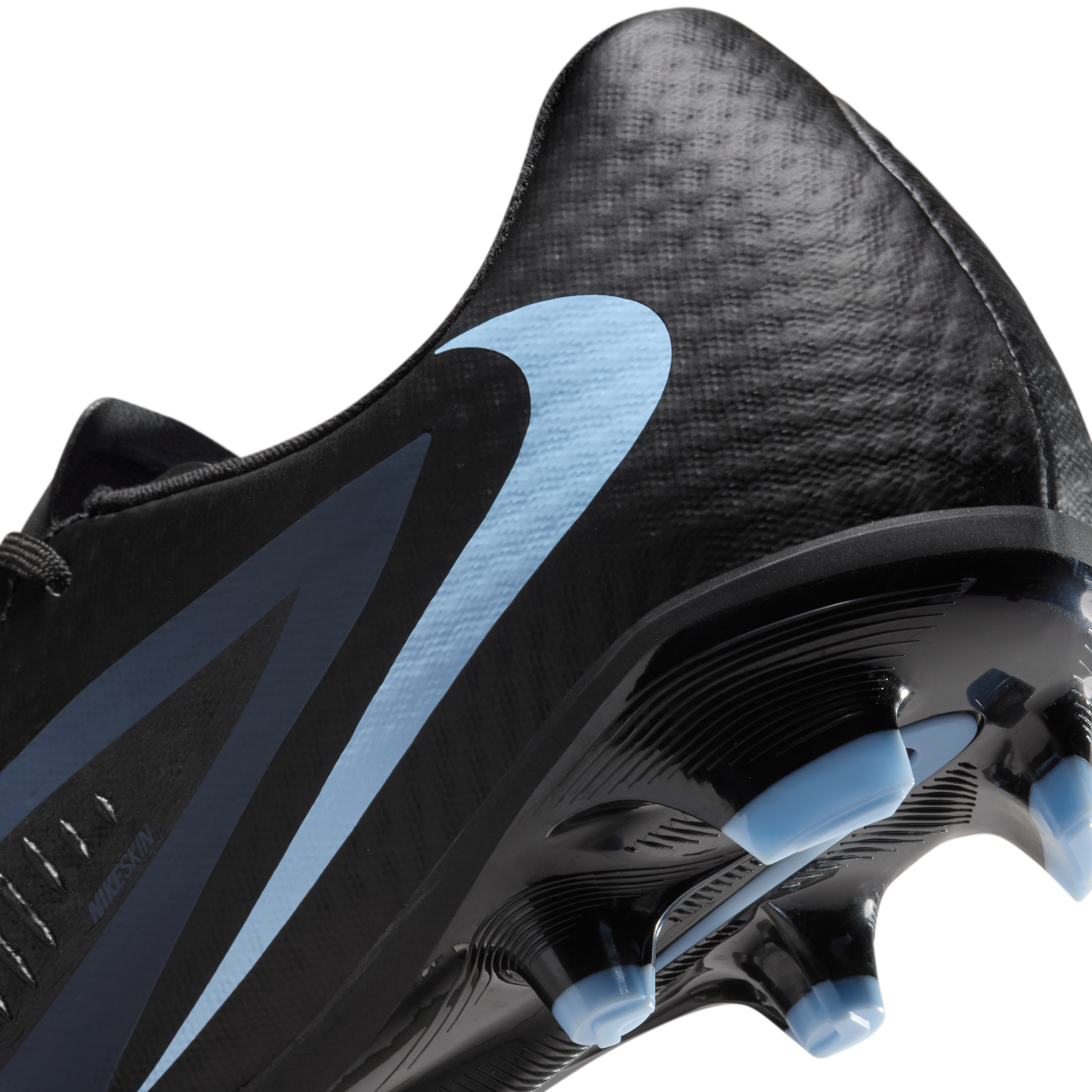 Nike Phantom 6 Low Academy Multi-Ground Soccer Cleats