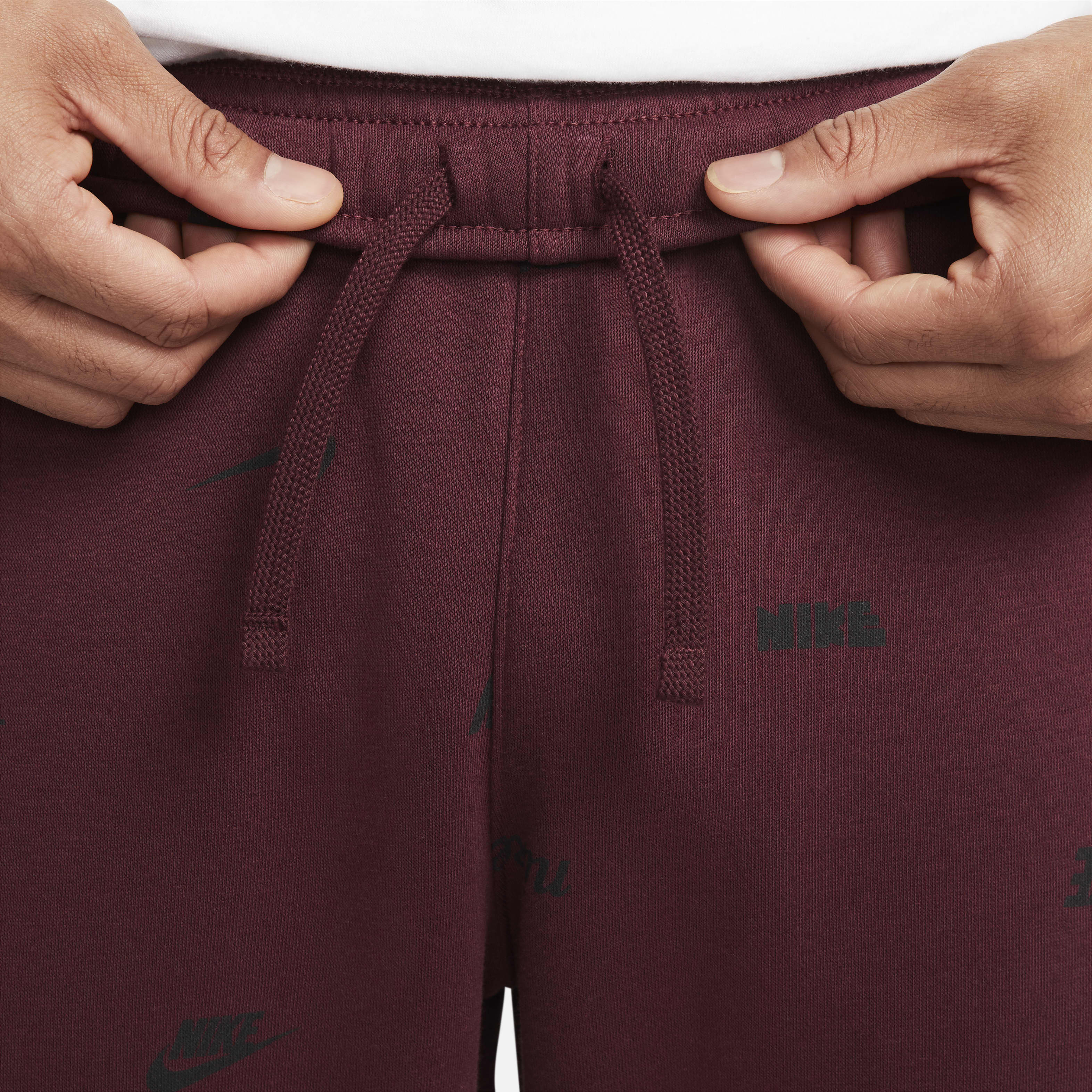 Nike Club Fleece Men's Brushed-Back Allover Print Joggers