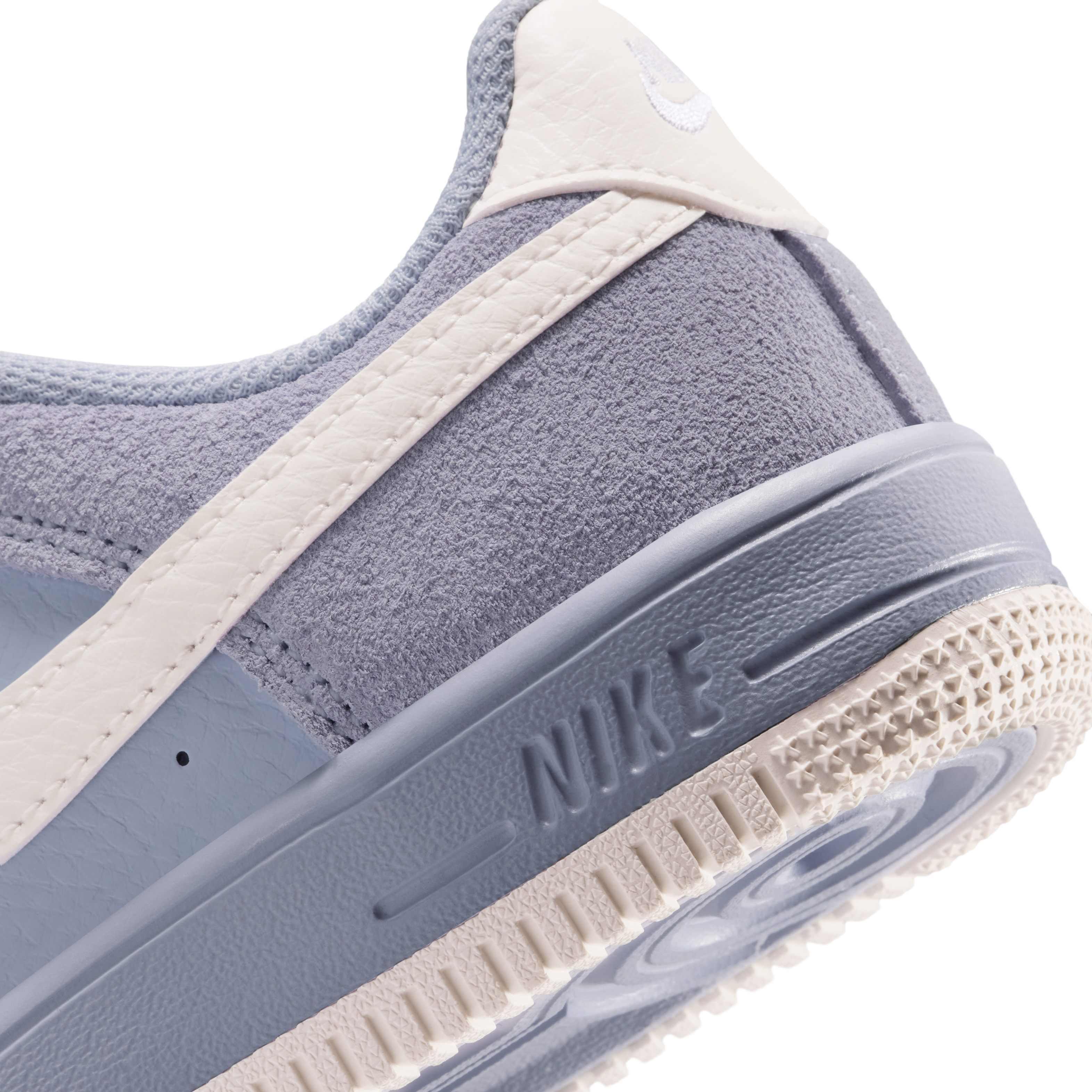 Nike Force 1 Low LV8 2 Little Kids' Shoes