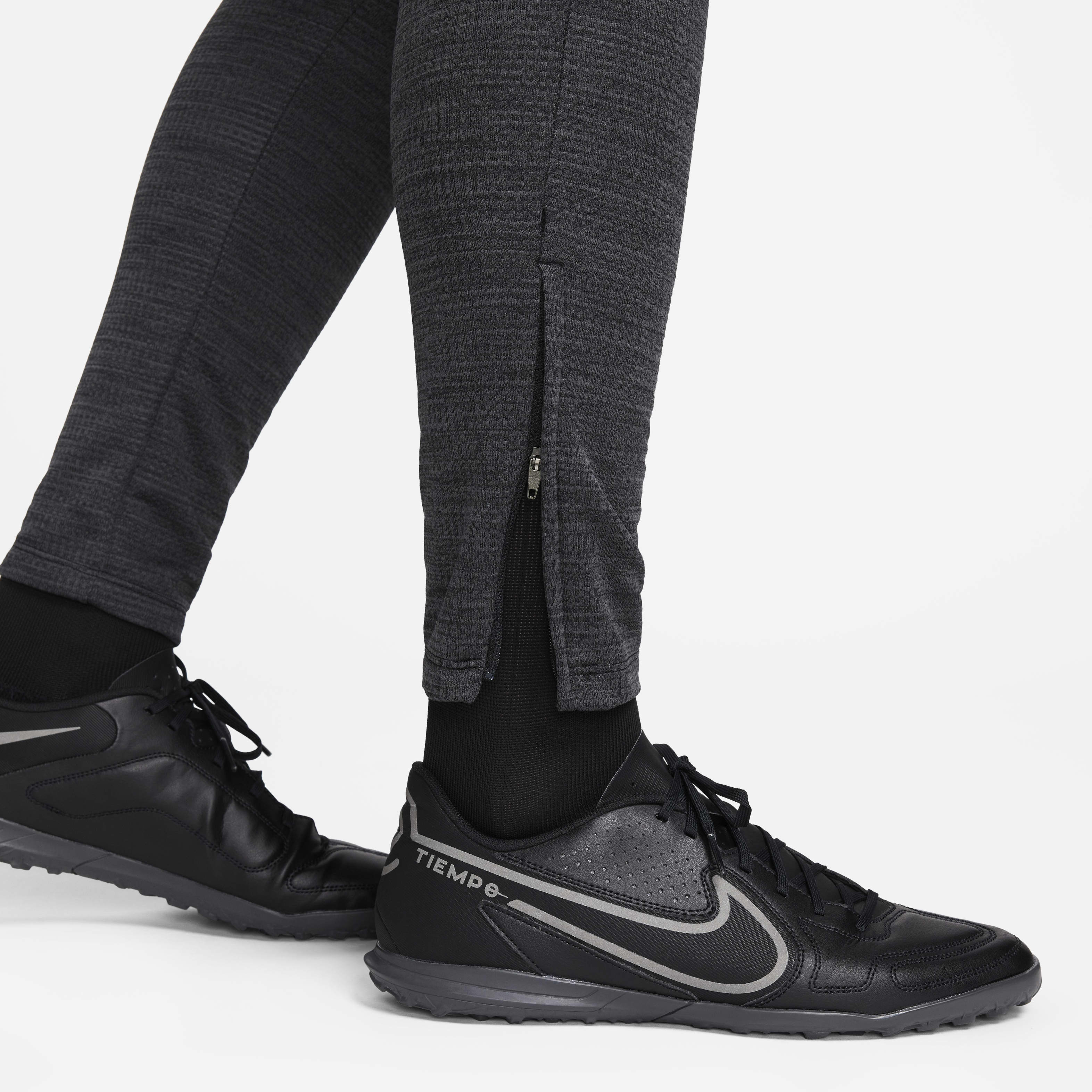 Nike Academy Men's Dri-FIT Soccer Track Pants