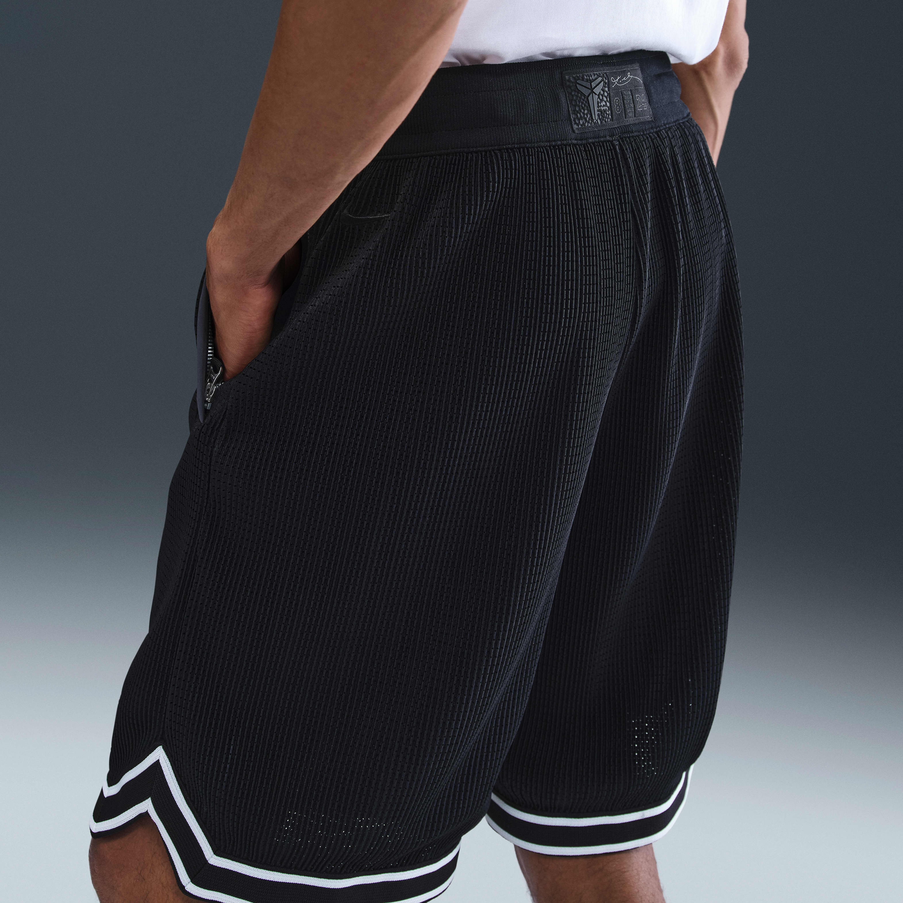 Kobe Men's Pleated Basketball Shorts