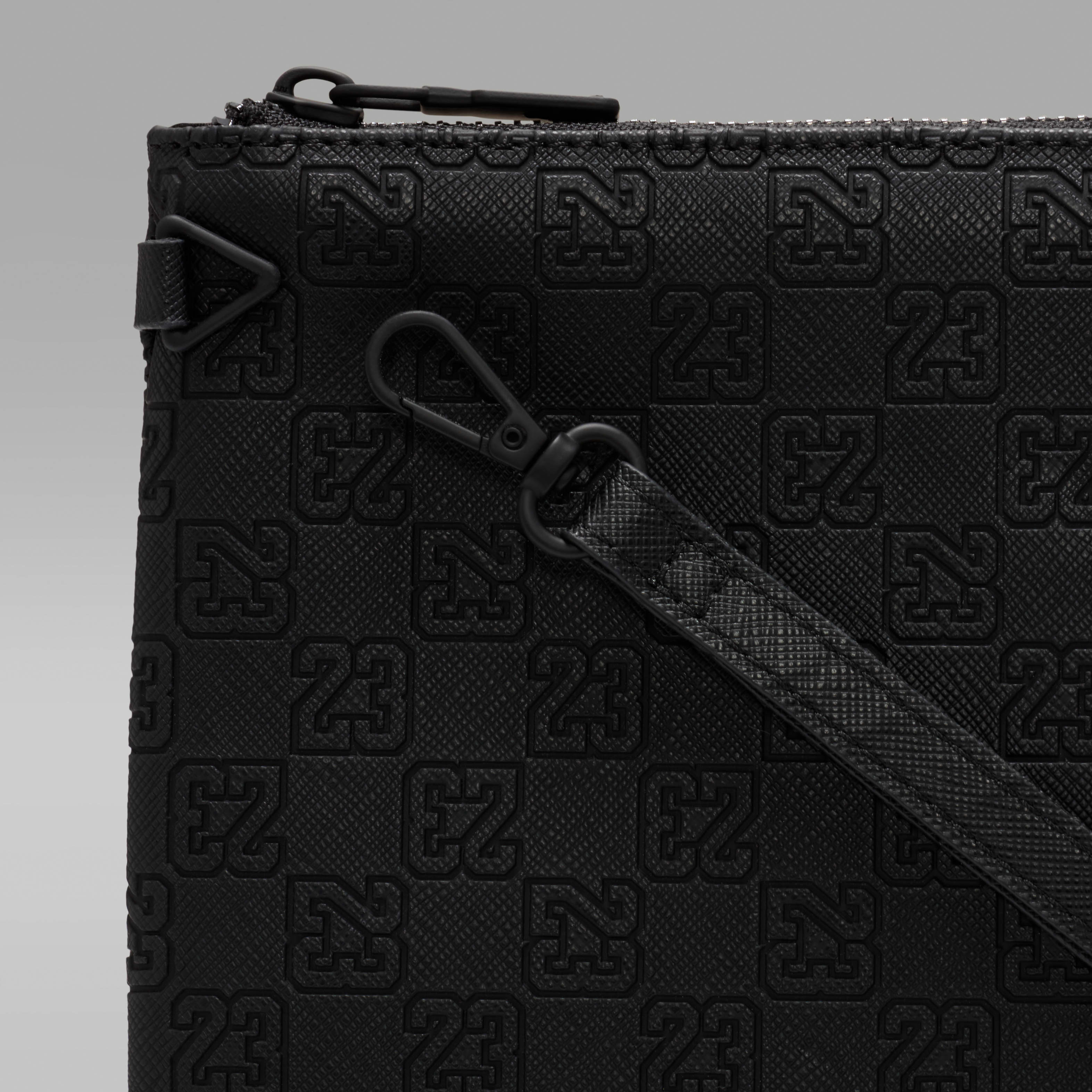 Jordan Monogram Pouch (0.69L)
