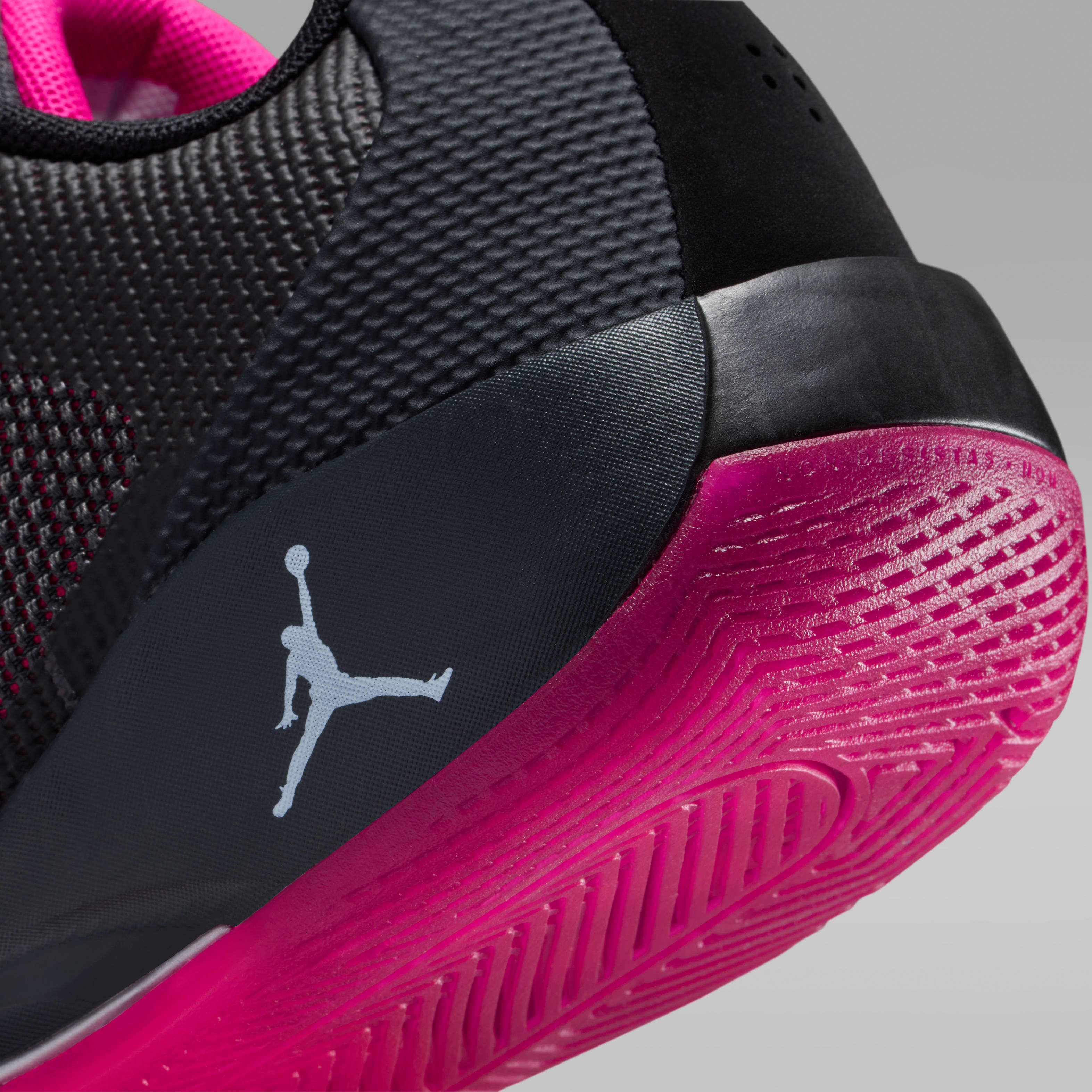 Luka .77 "Navidor" Big Kids' Basketball Shoes