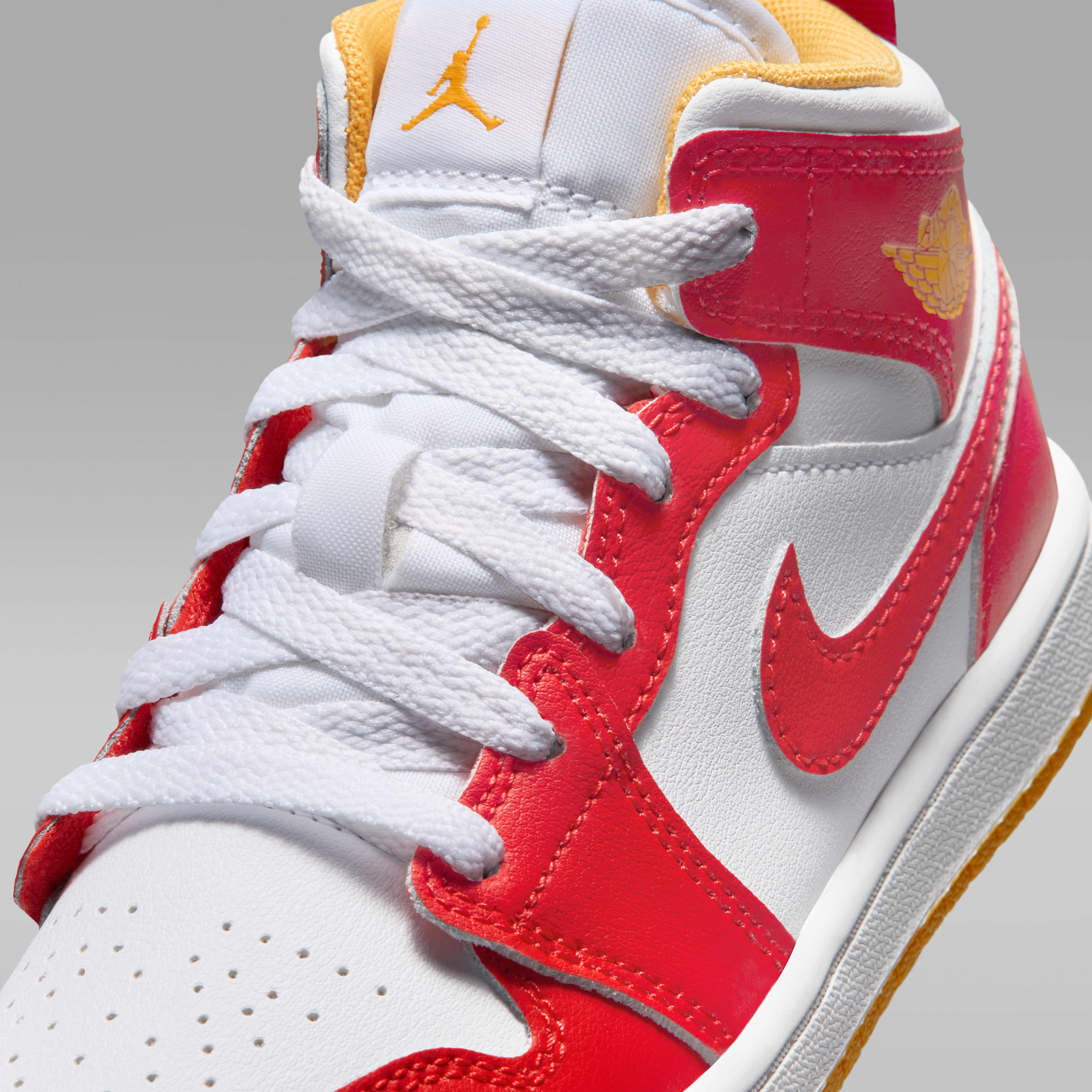 Jordan 1 Mid Little Kids' Shoes