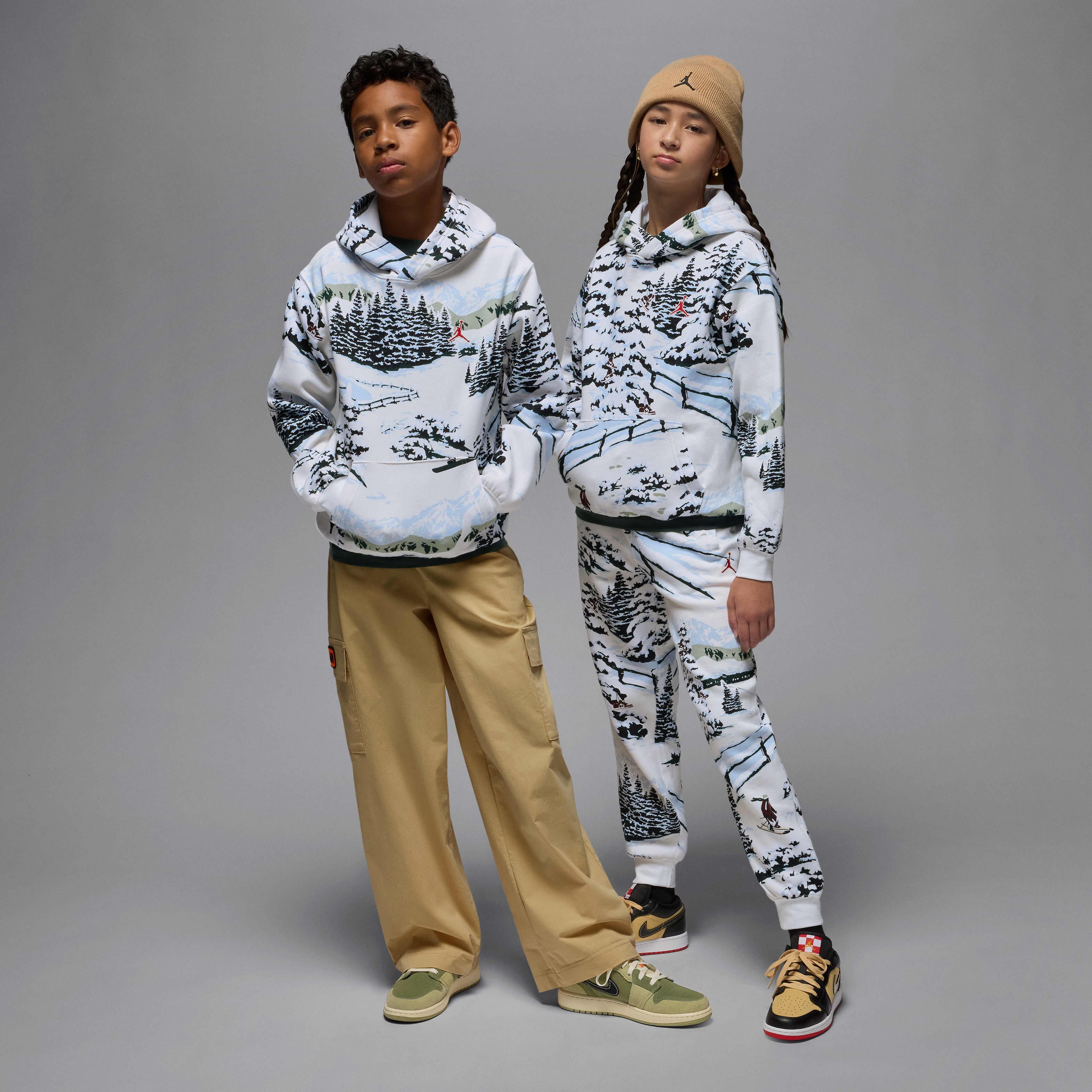 Jordan Brooklyn Fleece Big Kids' Holiday Pullover Hoodie